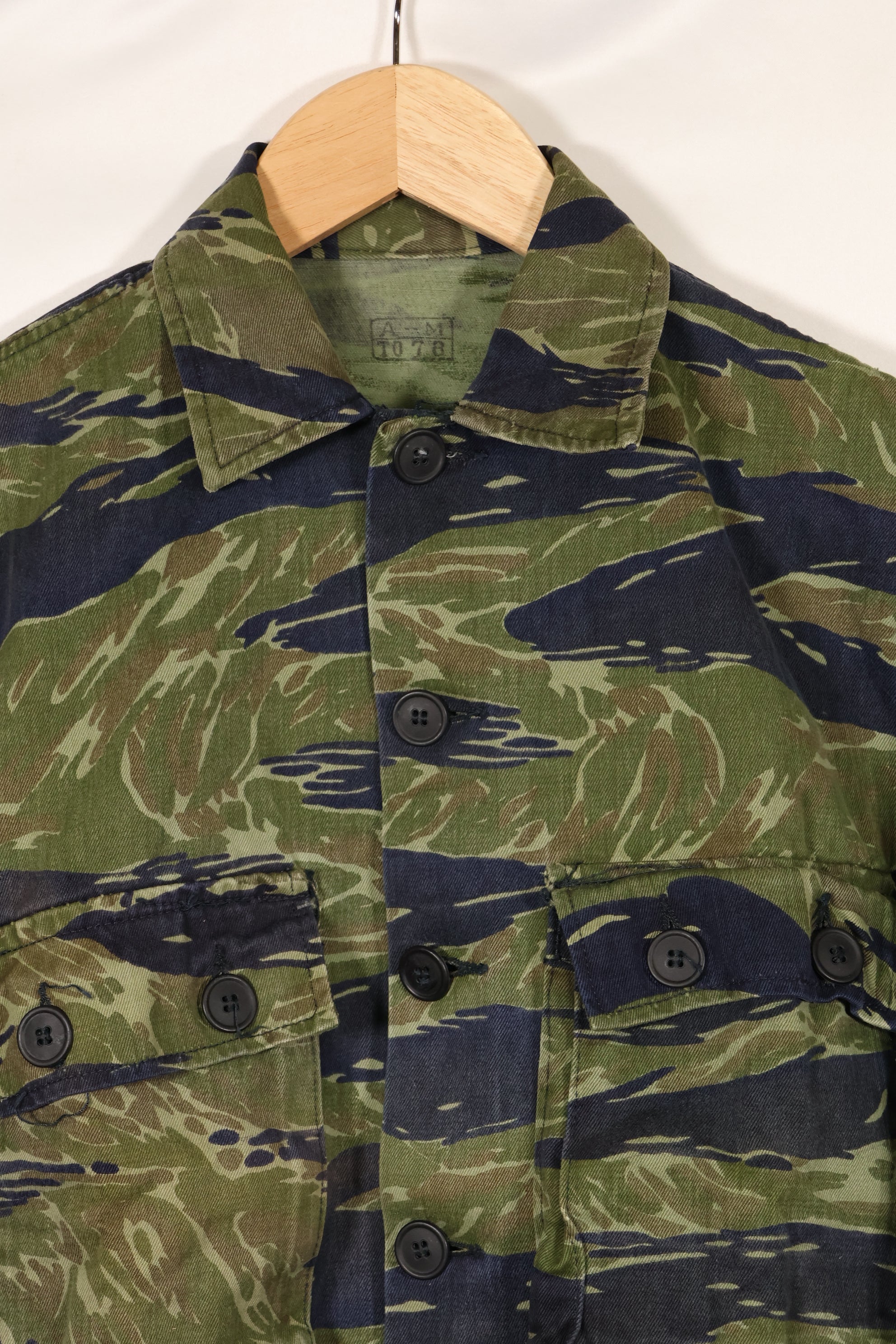 実物　TO78 A-M 沖縄タイガー　タイガーストライプ　シャツ　中古品