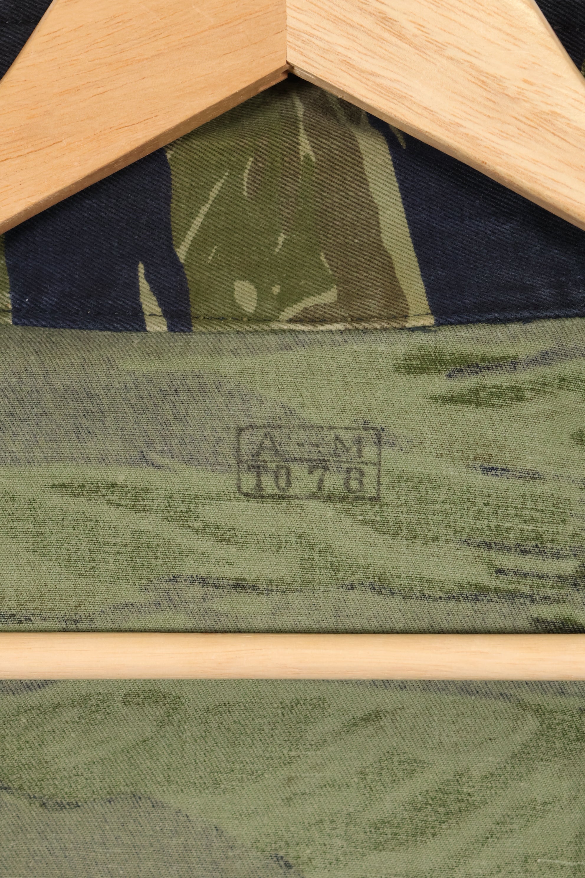 実物　TO78 A-M 沖縄タイガー　タイガーストライプ　シャツ　中古品