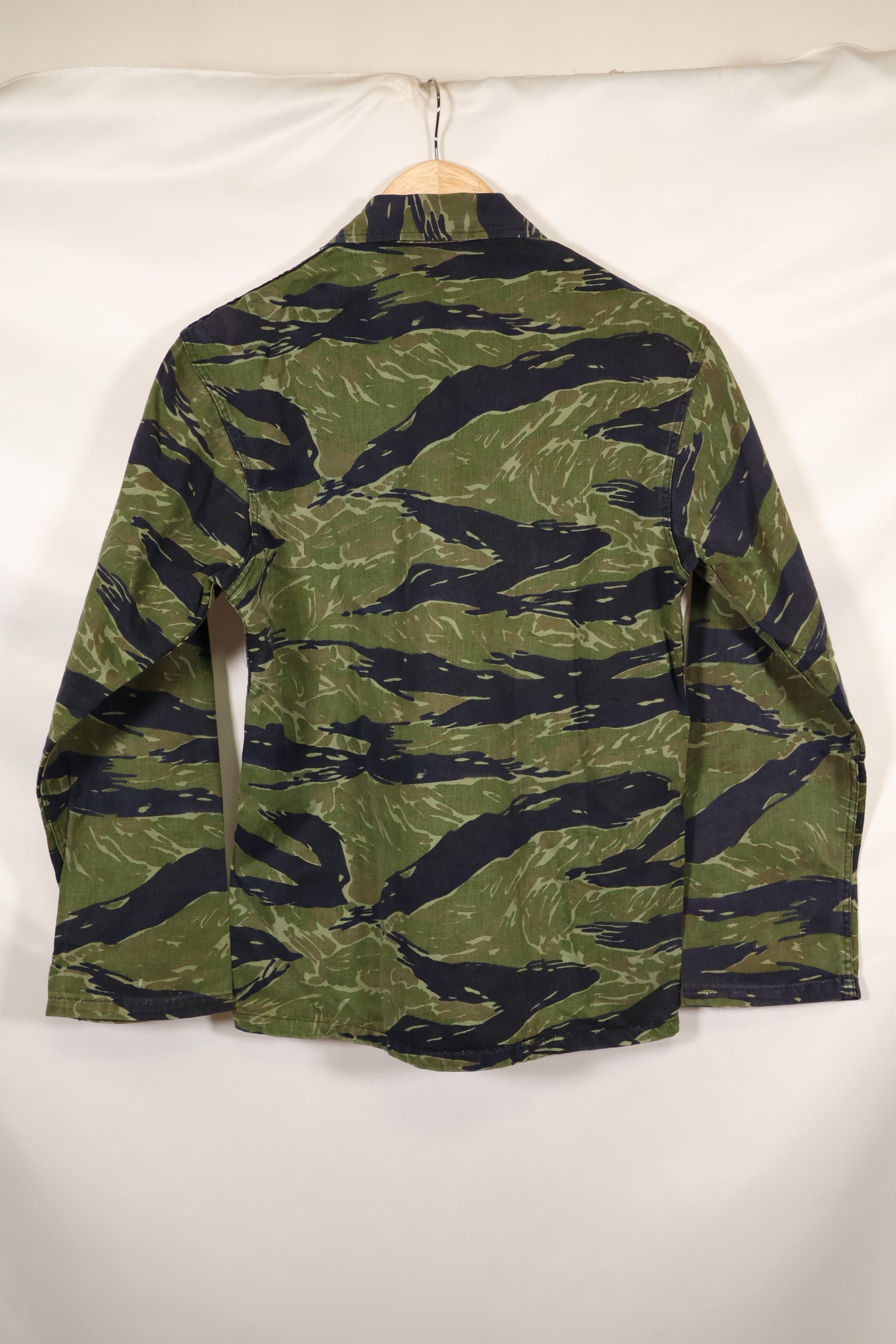 実物　TO78 A-M 沖縄タイガー　タイガーストライプ　シャツ　中古品