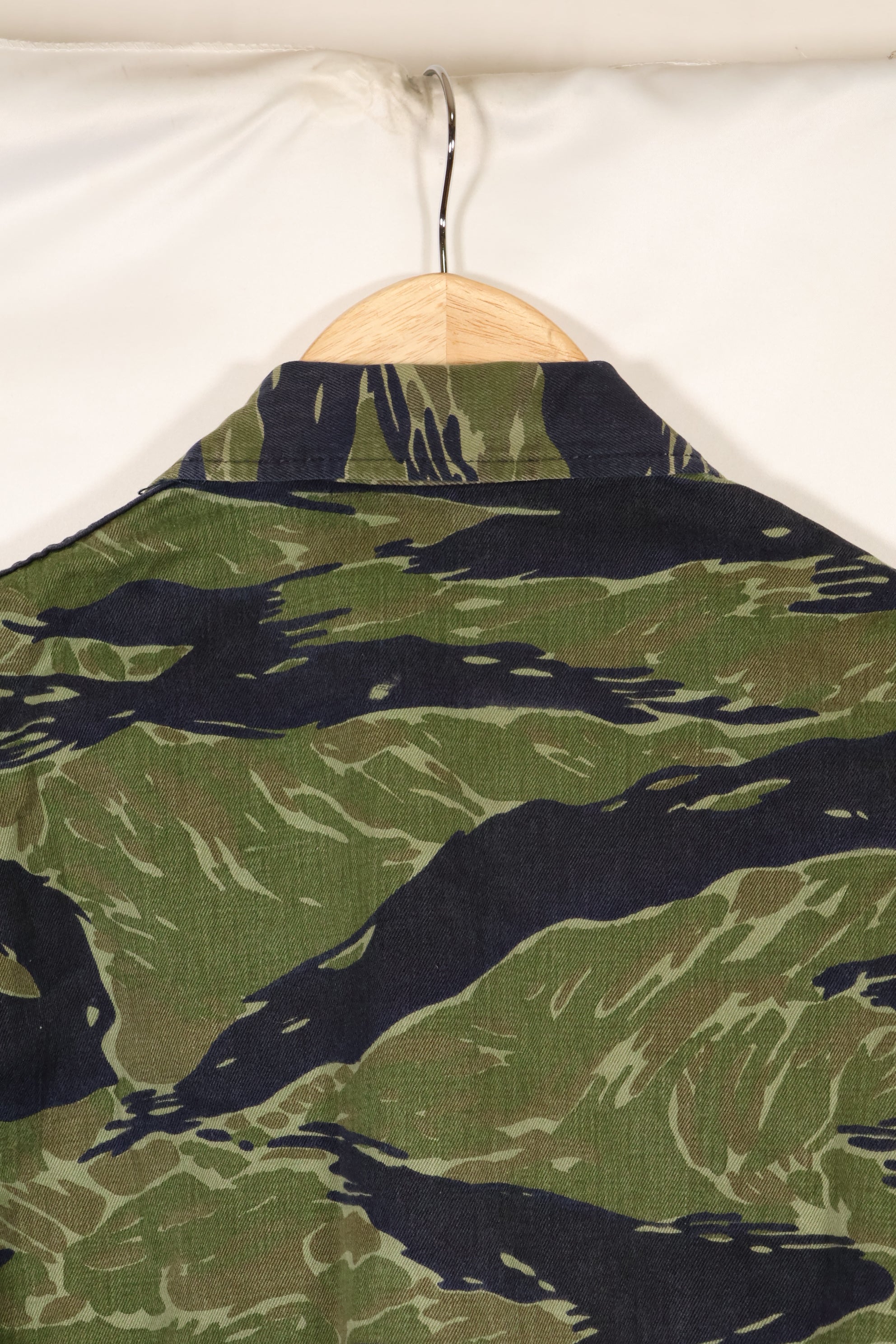 実物　TO78 A-M 沖縄タイガー　タイガーストライプ　シャツ　中古品