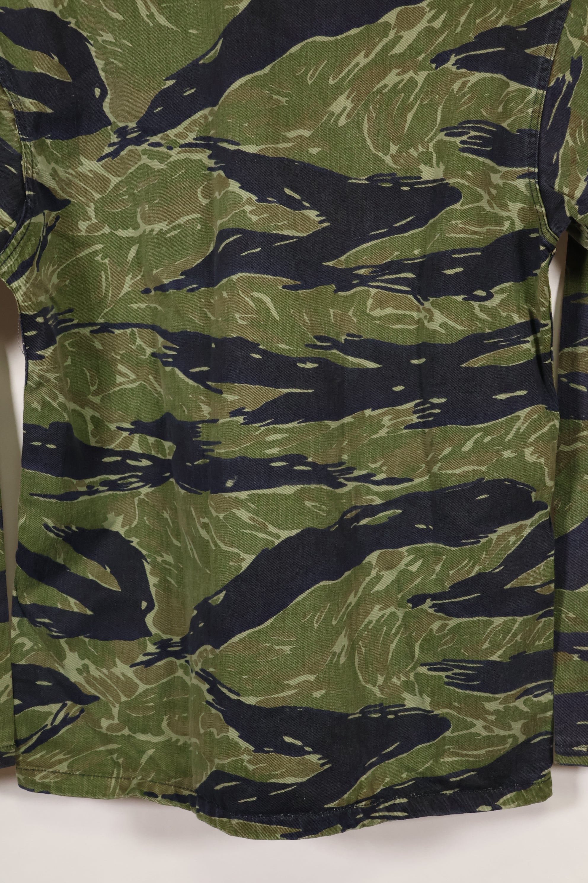 実物　TO78 A-M 沖縄タイガー　タイガーストライプ　シャツ　中古品