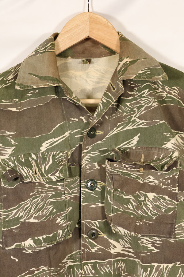 1960年代中頃　沖縄タイガーパターン　タイガーストライプ　Asian Cut シャツ　袖改装　ボタン欠損　中古品