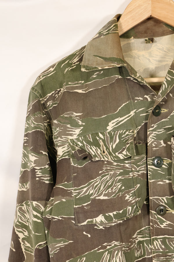 1960年代中頃　沖縄タイガーパターン　タイガーストライプ　Asian Cut シャツ　袖改装　ボタン欠損　中古品