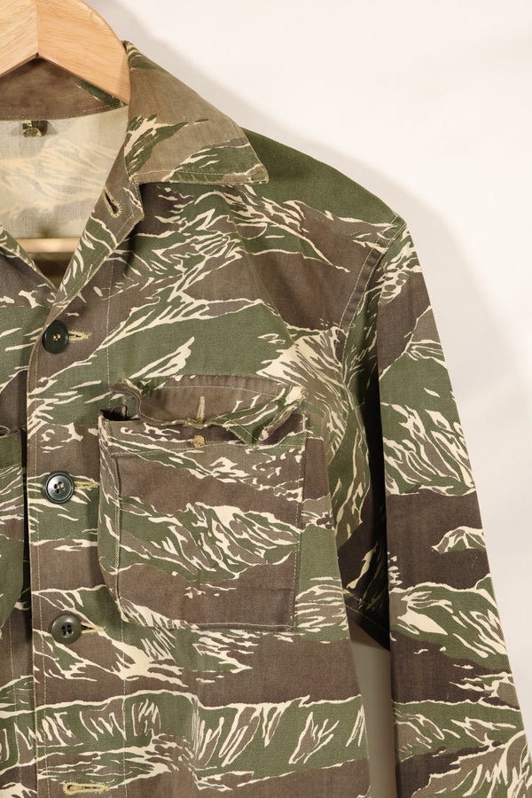 1960年代中頃　沖縄タイガーパターン　タイガーストライプ　Asian Cut シャツ　袖改装　ボタン欠損　中古品