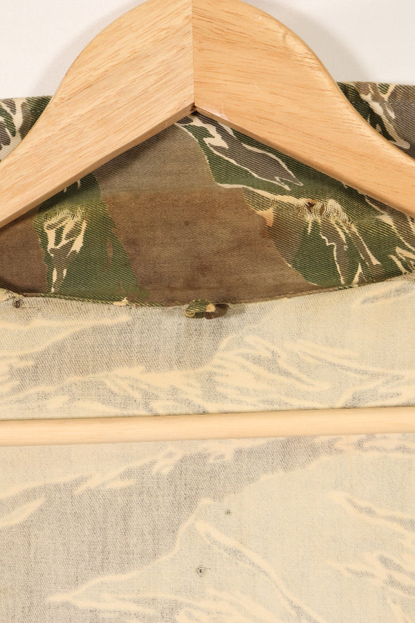 1960年代中頃　沖縄タイガーパターン　タイガーストライプ　Asian Cut シャツ　袖改装　ボタン欠損　中古品