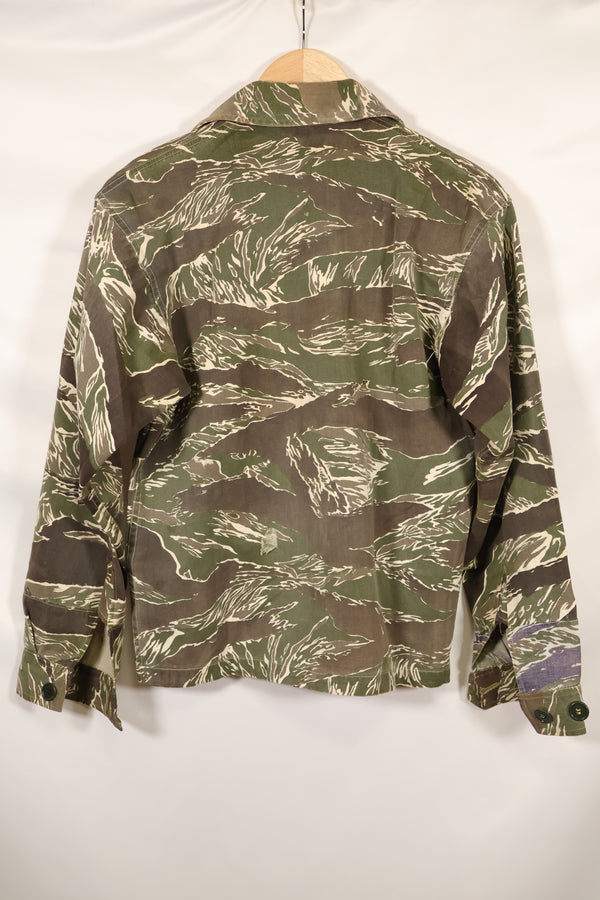 1960年代中頃　沖縄タイガーパターン　タイガーストライプ　Asian Cut シャツ　袖改装　ボタン欠損　中古品