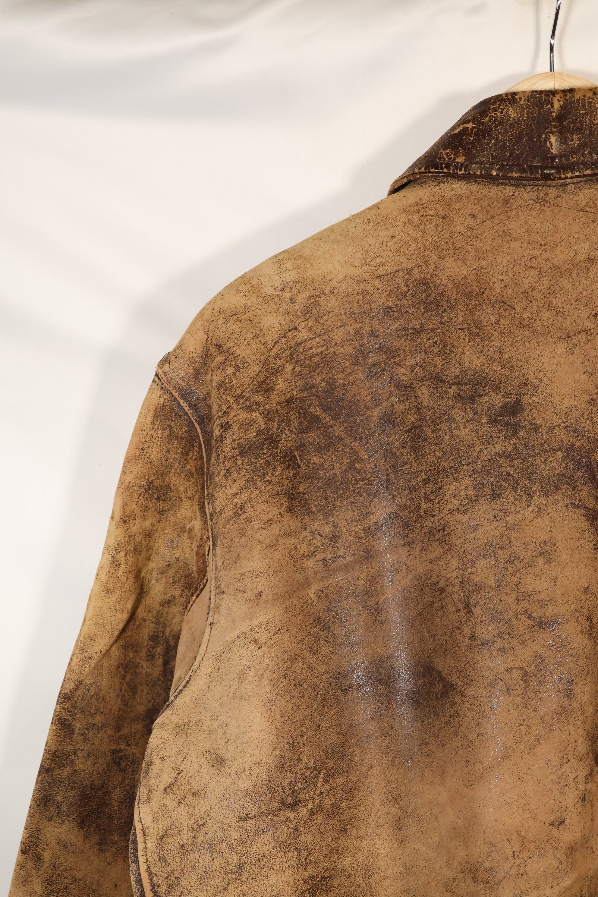 20 世纪 40 年代，尺寸 46，制造商不详，美国空军 A-2 飞行夹克，当前交货，二手。