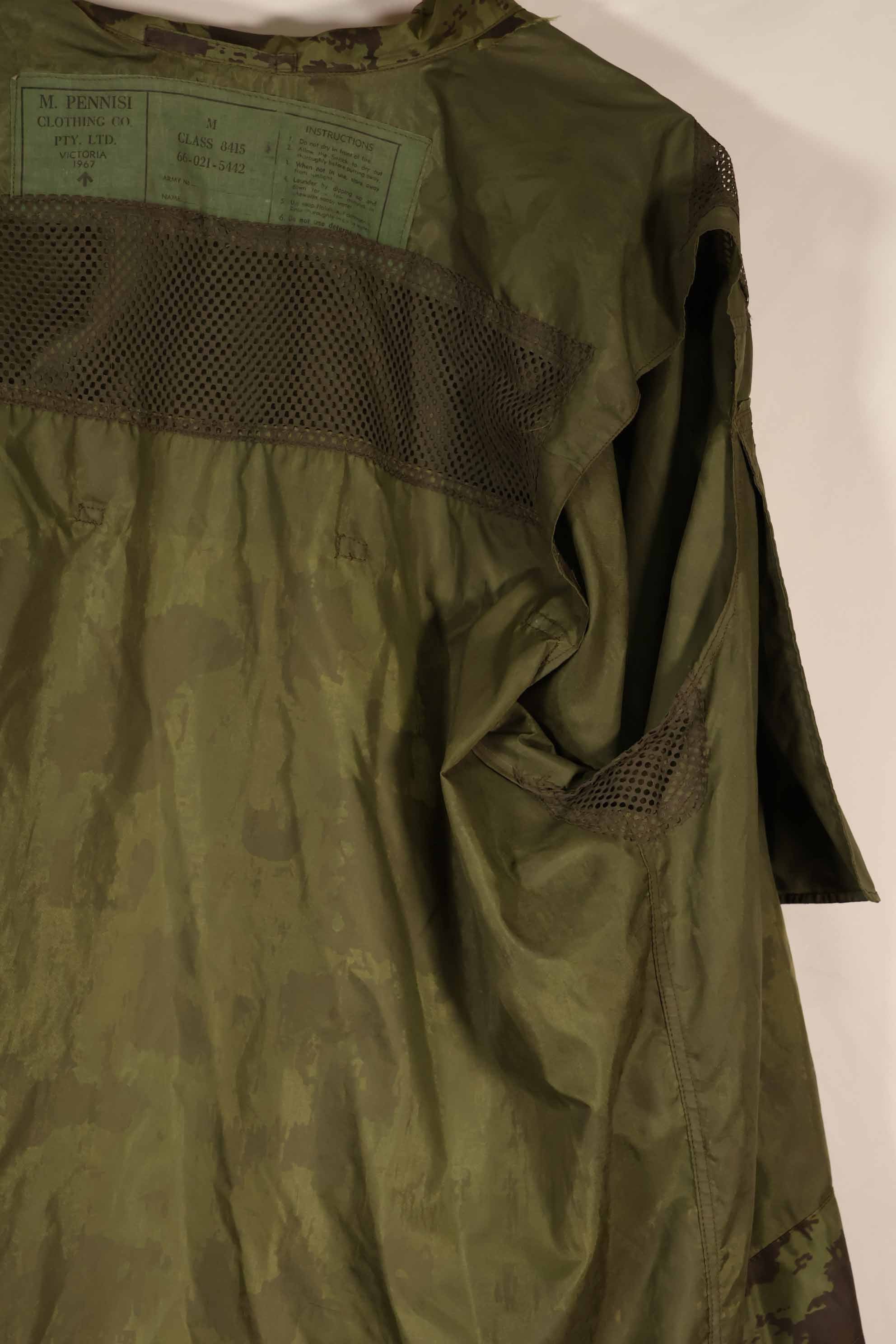 実物　1967年製　オーストラリア軍　迷彩レインコート　中古品　D