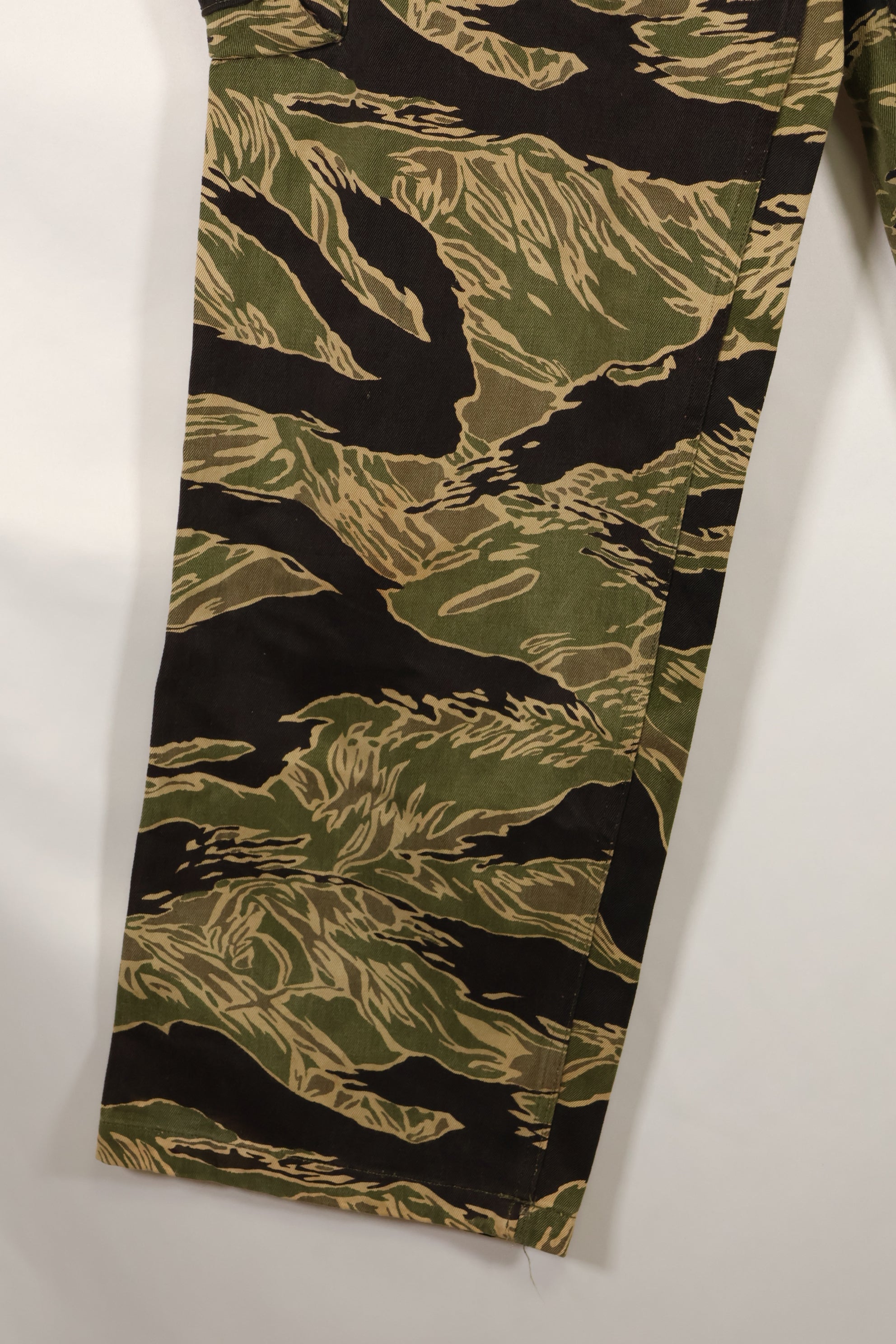 実物　沖縄タイガー　タイガーストライプ　パンツ　Asian Cut　褪色あり　中古品