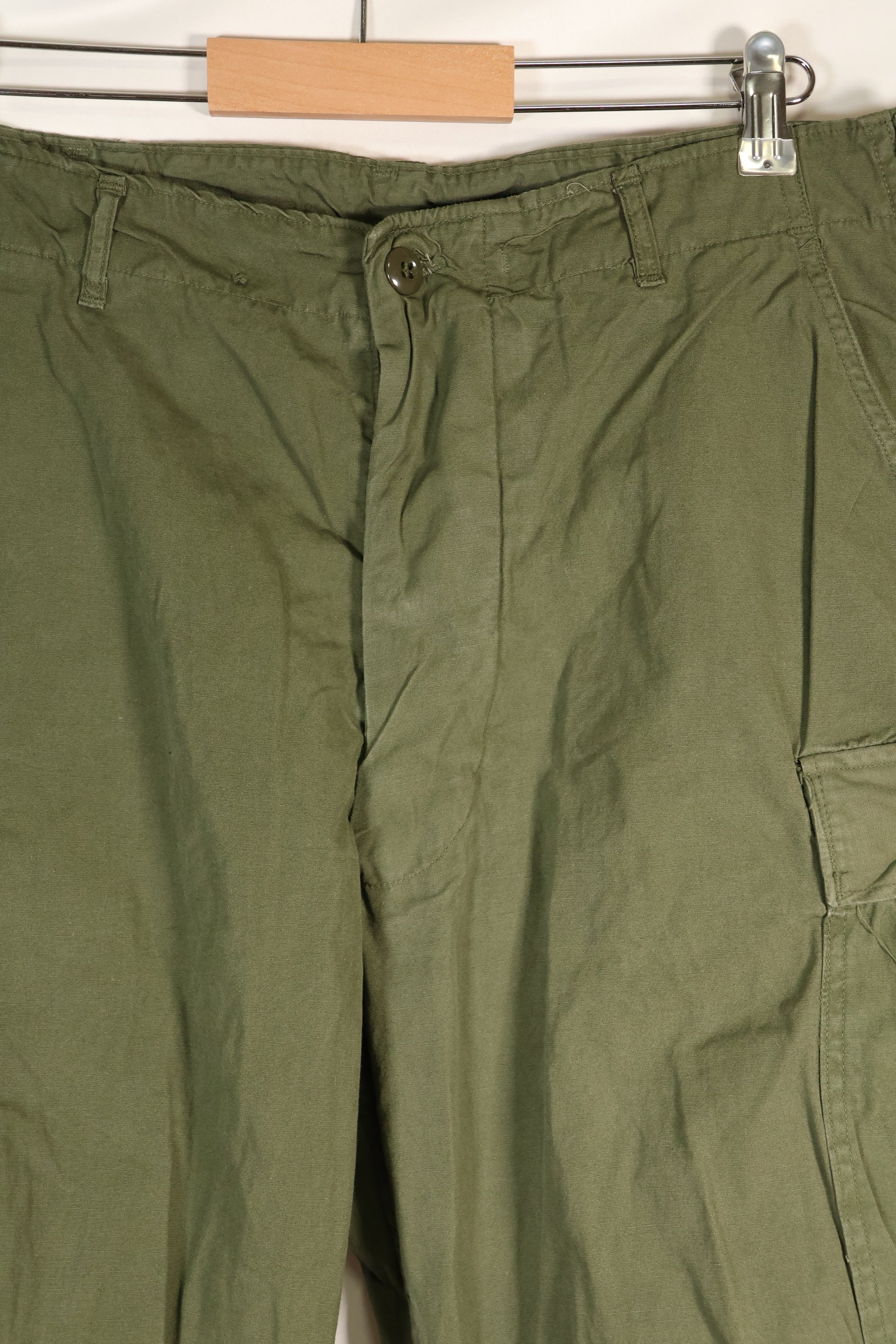 Estimated 1965 contract L-S 2nd Model Jungle Fatigue pants, good condition, used.