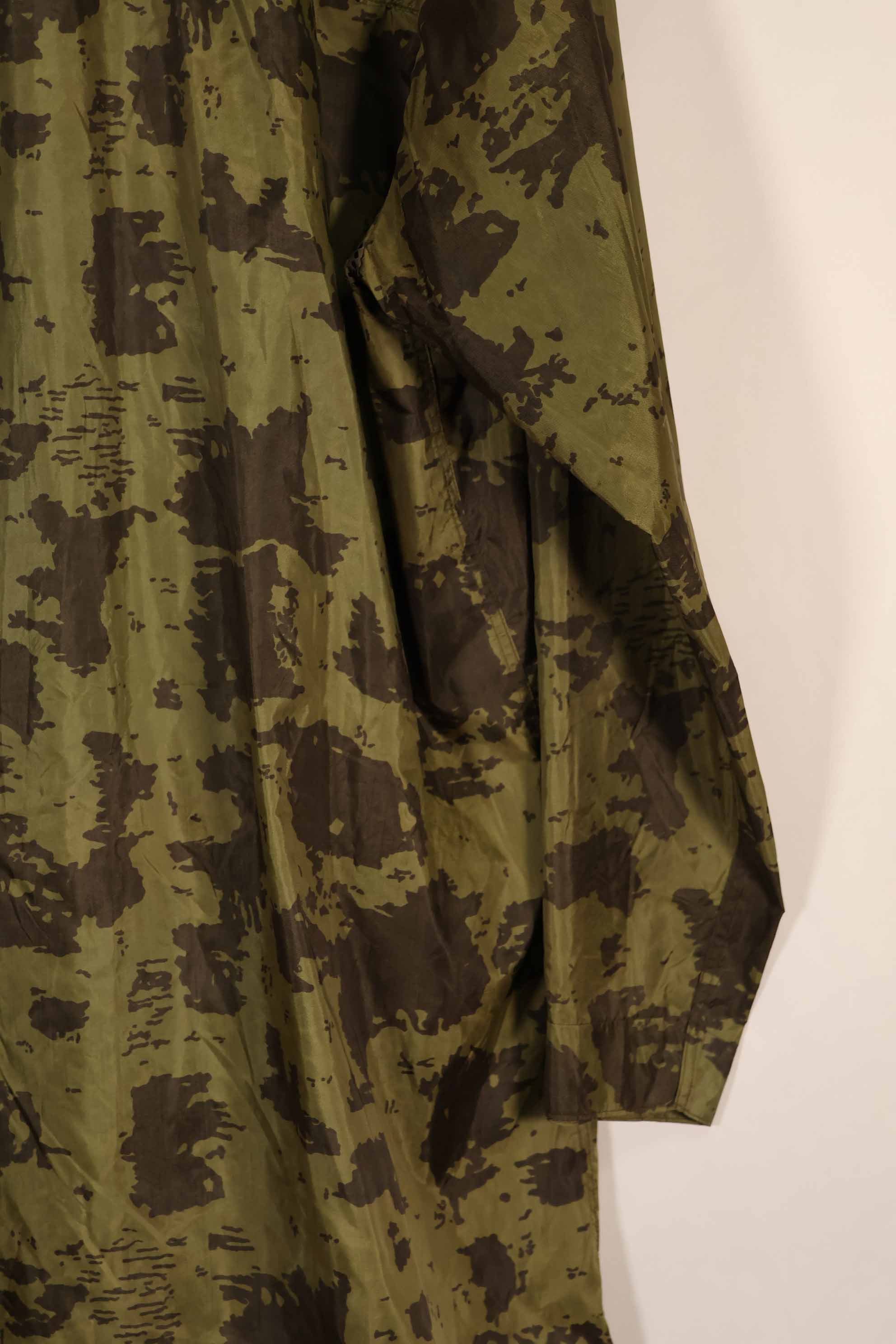 実物　1967年製　オーストラリア軍　迷彩レインコート　中古品　E