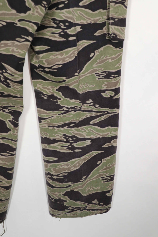 実物　レイトウォーパターン　タイガーストライプ　ヘビーウェイトファブリック　パンツ　中古品