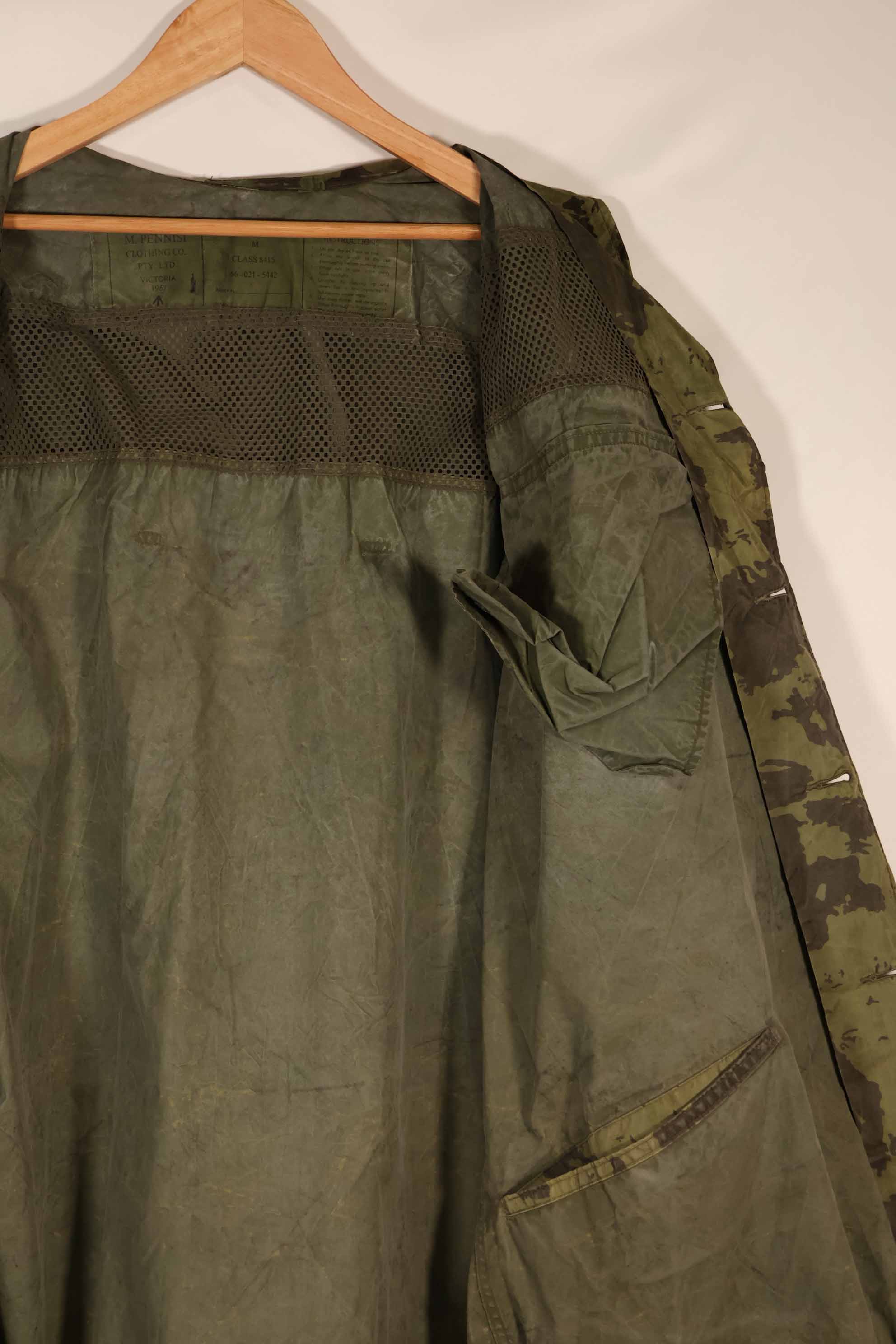 実物　1967年製　オーストラリア軍　迷彩レインコート　中古品　E