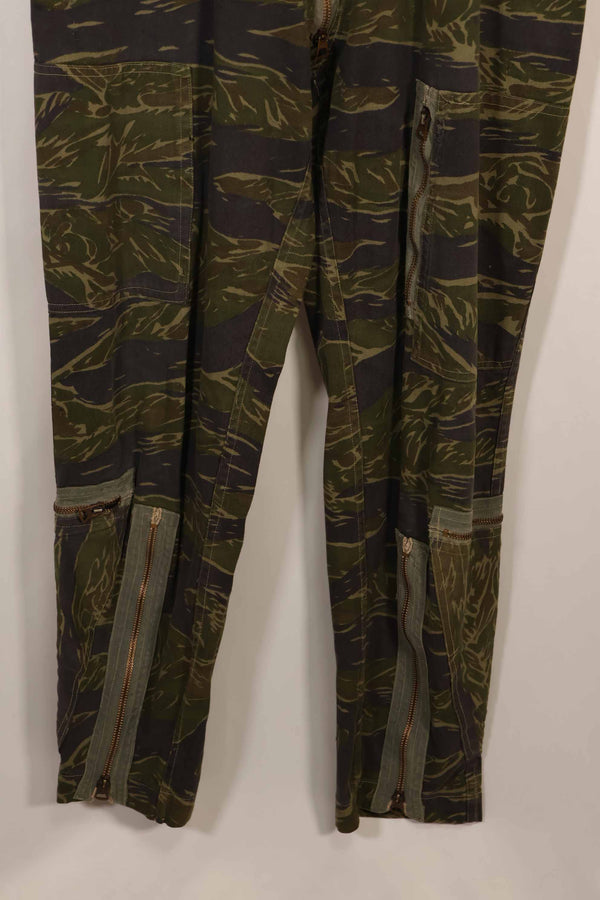 実物生地　アメリカ空軍　TYPE K2-B タイガーストライプ　フライトスーツ　中古品