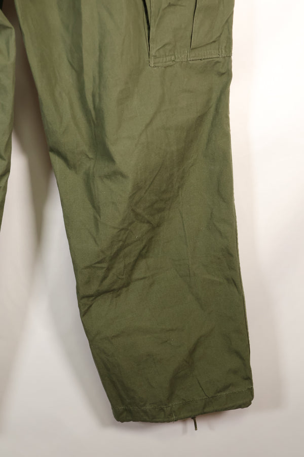 Estimated 1965 contract L-S 2nd Model Jungle Fatigue pants, good condition, used.