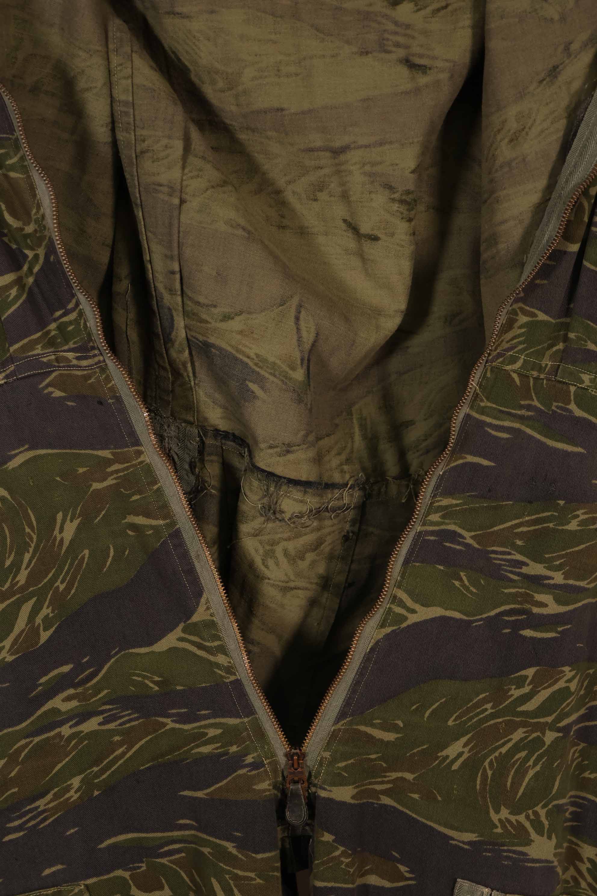 実物生地　アメリカ空軍　TYPE K2-B タイガーストライプ　フライトスーツ　中古品