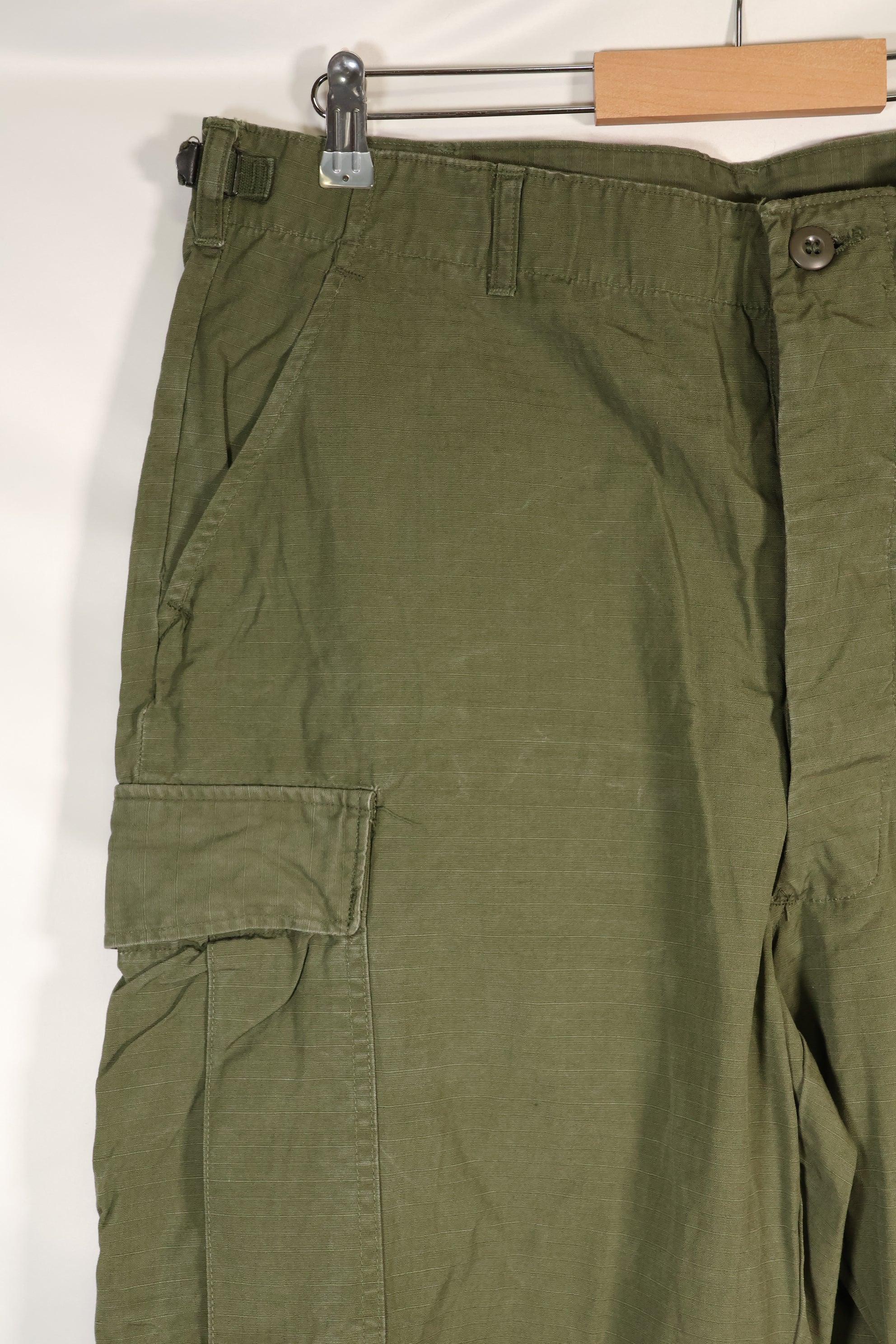 1967 Contract L-L 4th Model Jungle Fatigue Pants in good condition, faded, used.