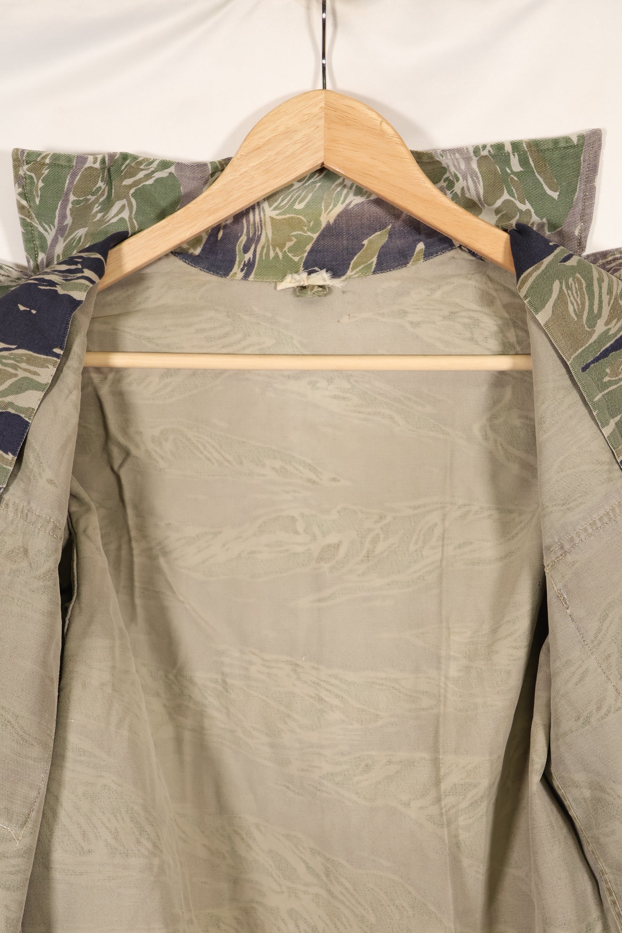 1960年代中頃　推定 A-XL　シルバータイガー　タイガーストライプ　シャツ　退色あり　中古品