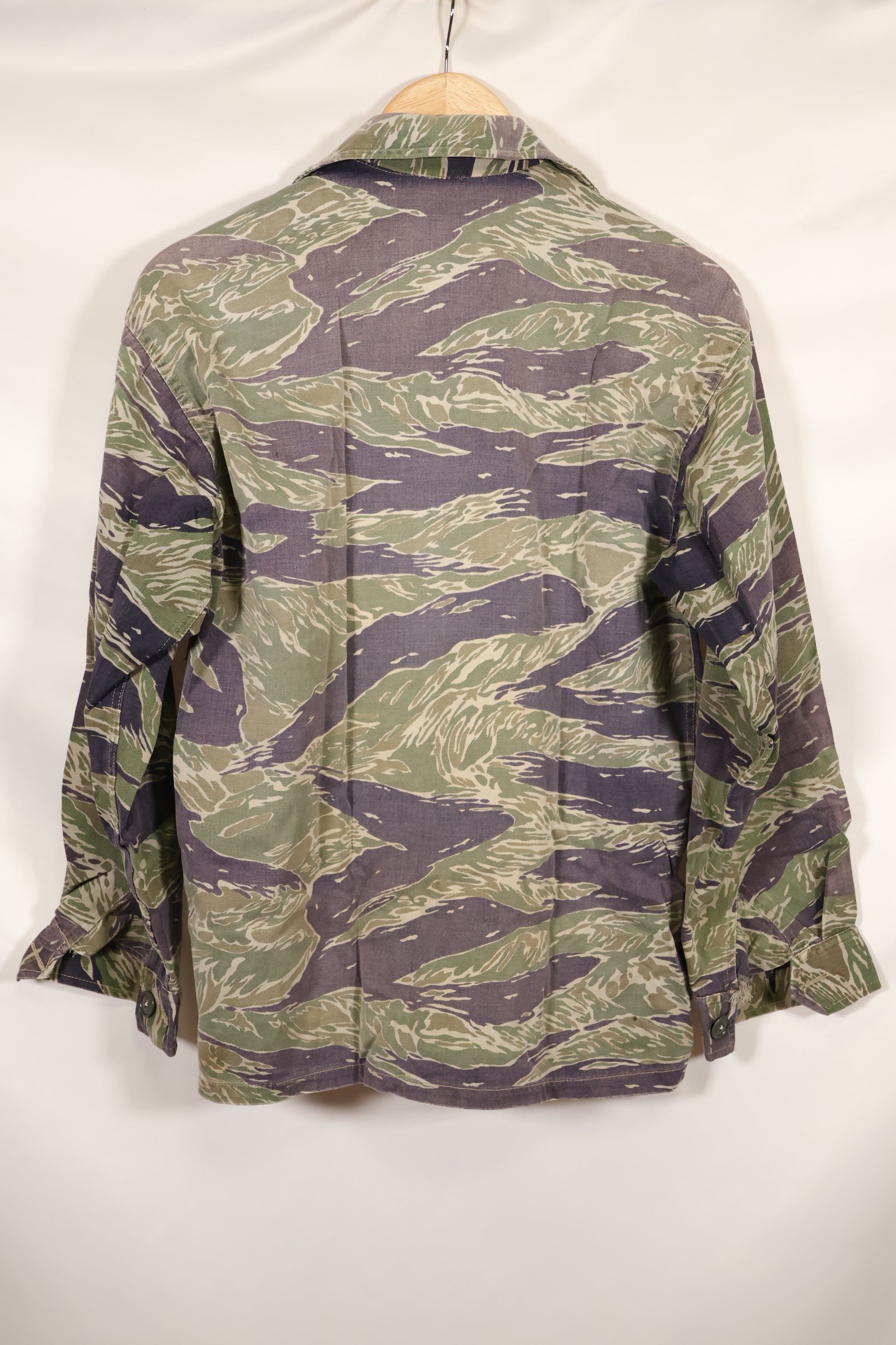 1960年代中頃　推定 A-XL　シルバータイガー　タイガーストライプ　シャツ　退色あり　中古品