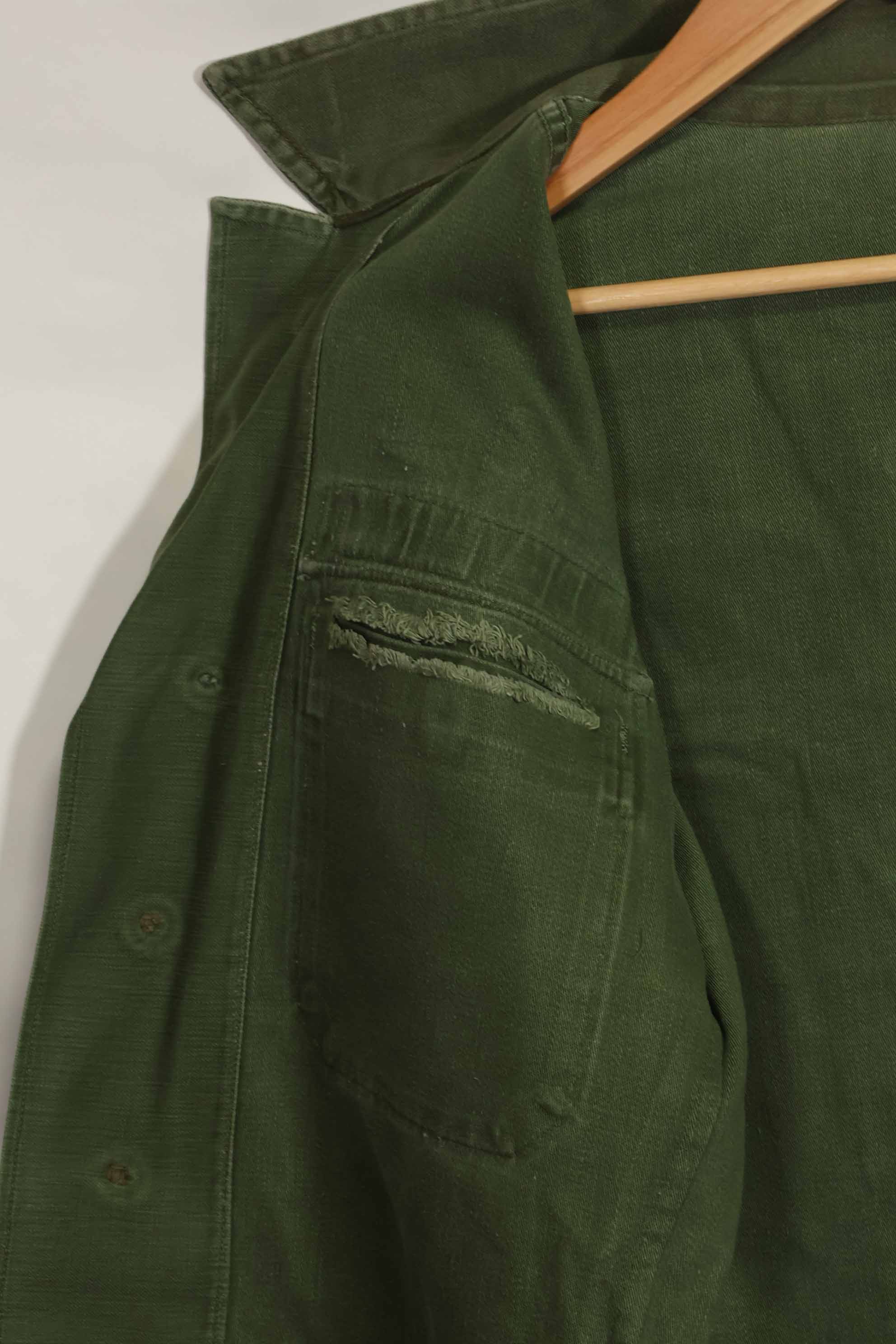 1960年代　元グリーンベレー兵士放出　OG-107　ユーティリティシャツ　初付け　パッチ付き　中古品　A