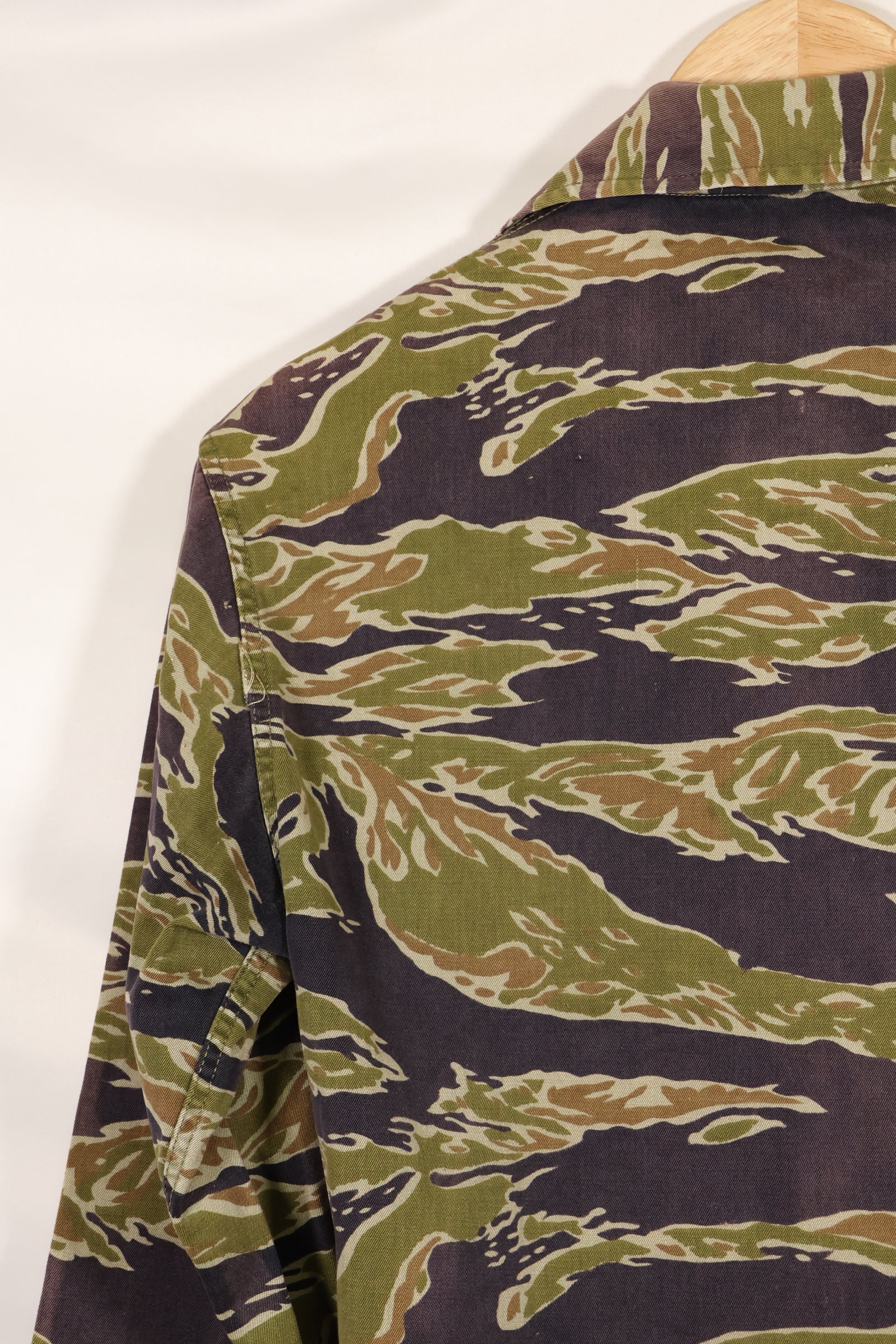 実物　レイトウォーパターン　タイガーストライプ　シャツ　ヘビーウェイト生地　中古品