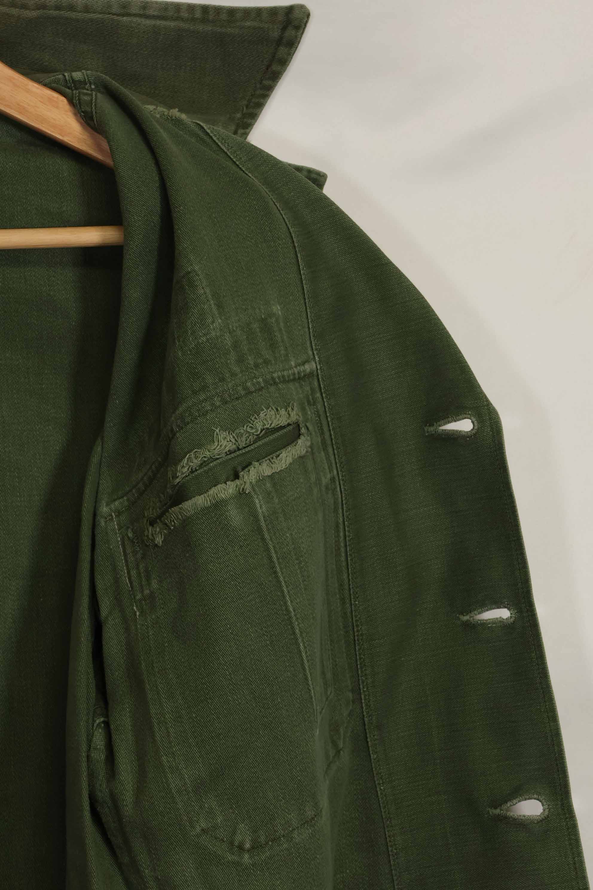 1960年代　元グリーンベレー兵士放出　OG-107　ユーティリティシャツ　初付け　パッチ付き　中古品　A