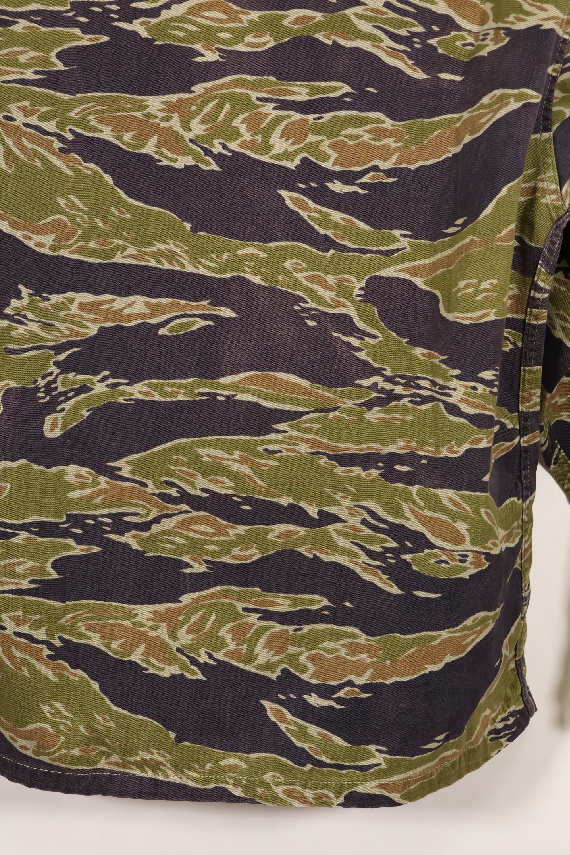 実物　レイトウォーパターン　タイガーストライプ　シャツ　ヘビーウェイト生地　中古品