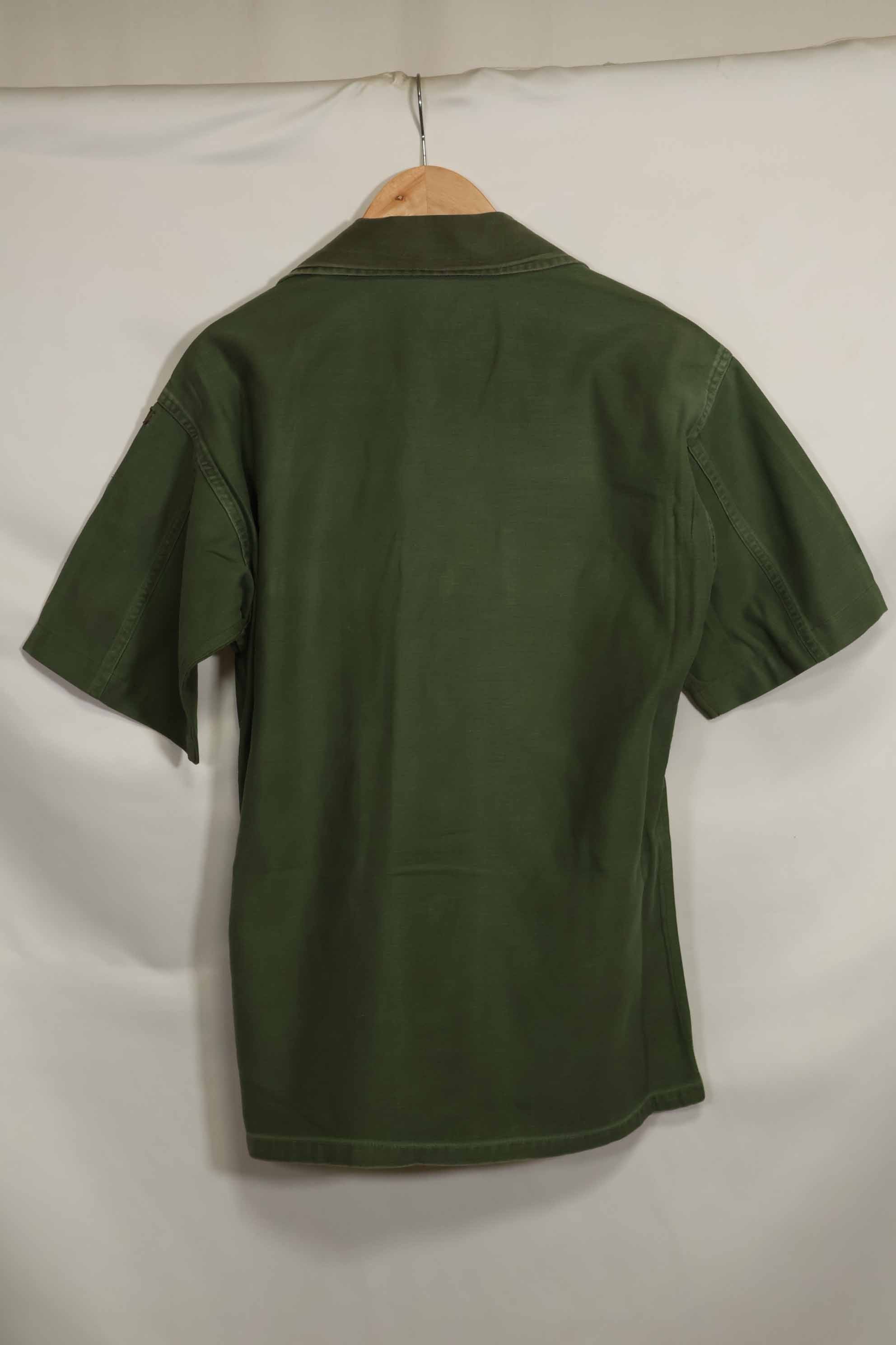 1960年代　元グリーンベレー兵士放出　OG-107　ユーティリティシャツ　初付け　パッチ付き　中古品　A