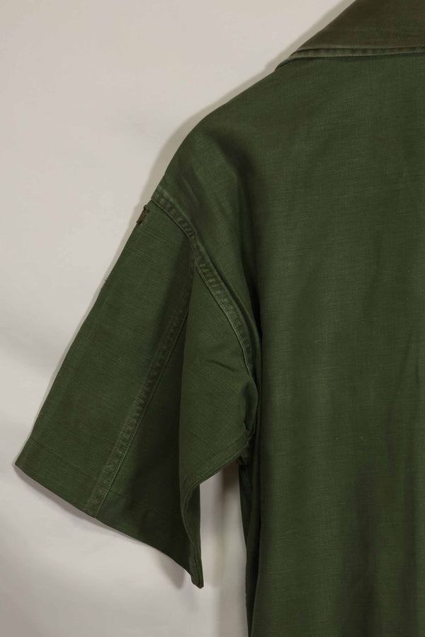 1960年代　元グリーンベレー兵士放出　OG-107　ユーティリティシャツ　初付け　パッチ付き　中古品　A