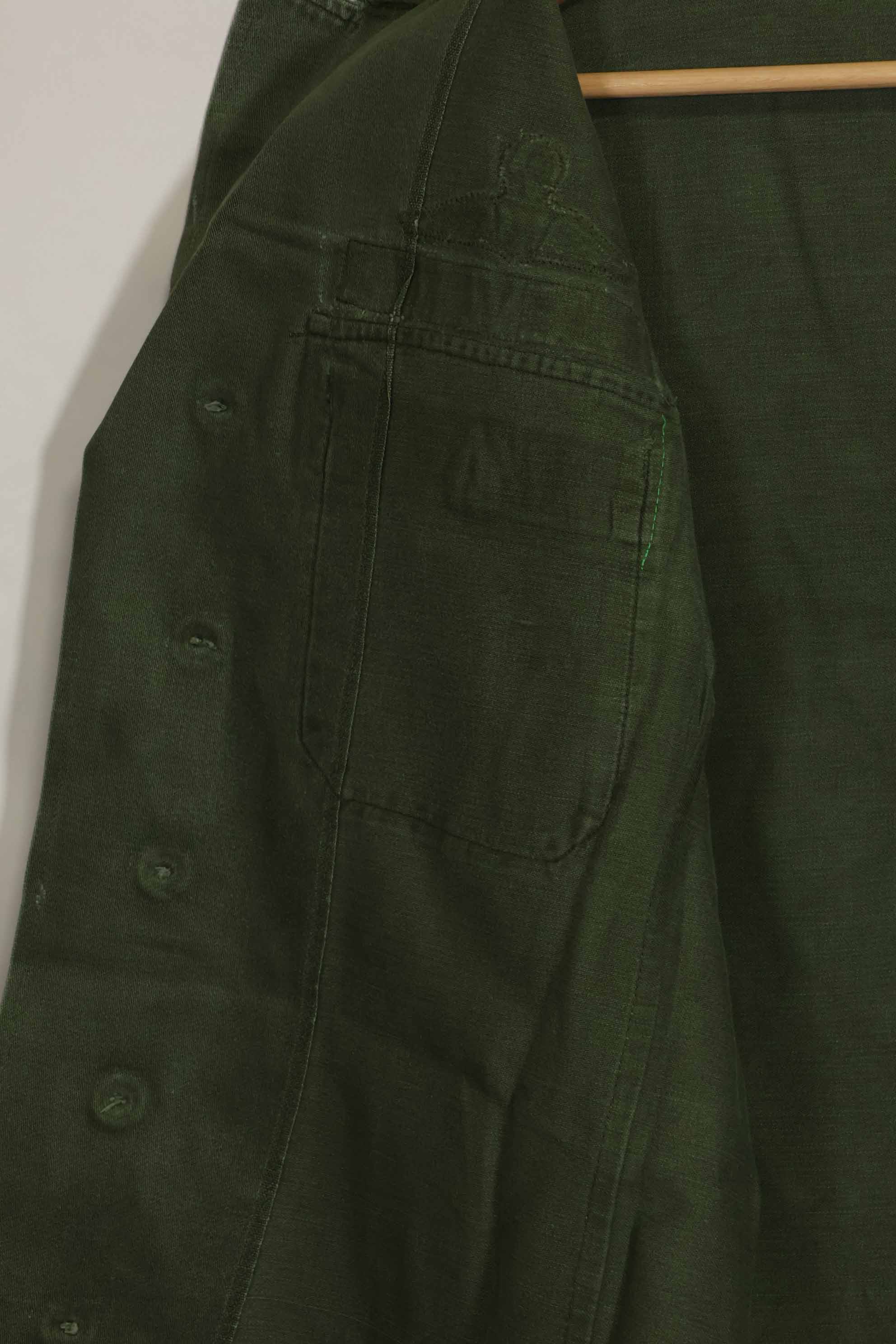 1960年代　元グリーンベレー兵士放出　OG-107　ユーティリティシャツ　初付け　パッチ付き　中古品　B