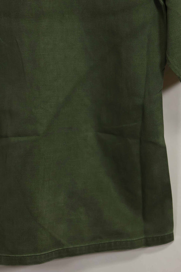 1960年代　元グリーンベレー兵士放出　OG-107　ユーティリティシャツ　初付け　パッチ付き　中古品　B