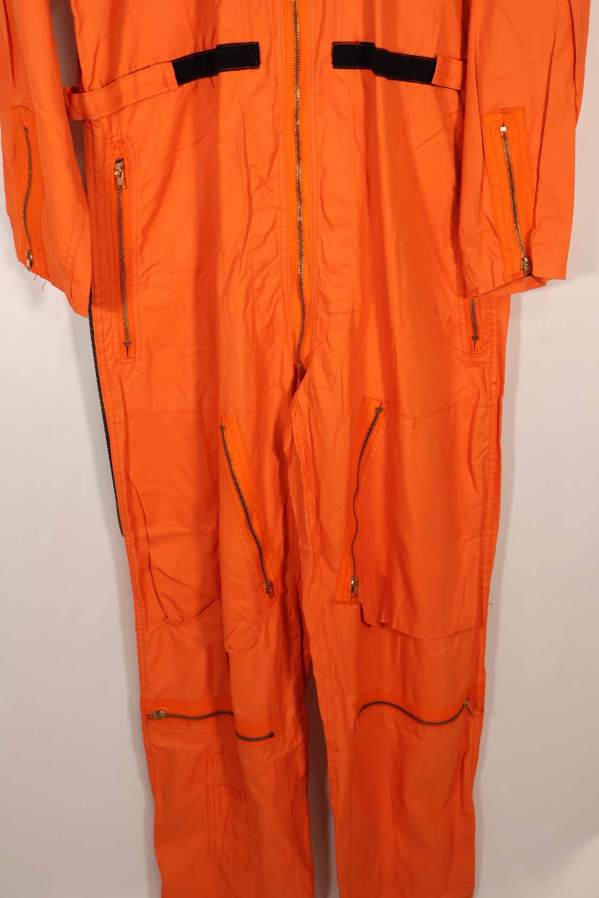 実物　1962年製　アメリカ空軍　USAF K2-B　未使用品　レスキューオレンジ色