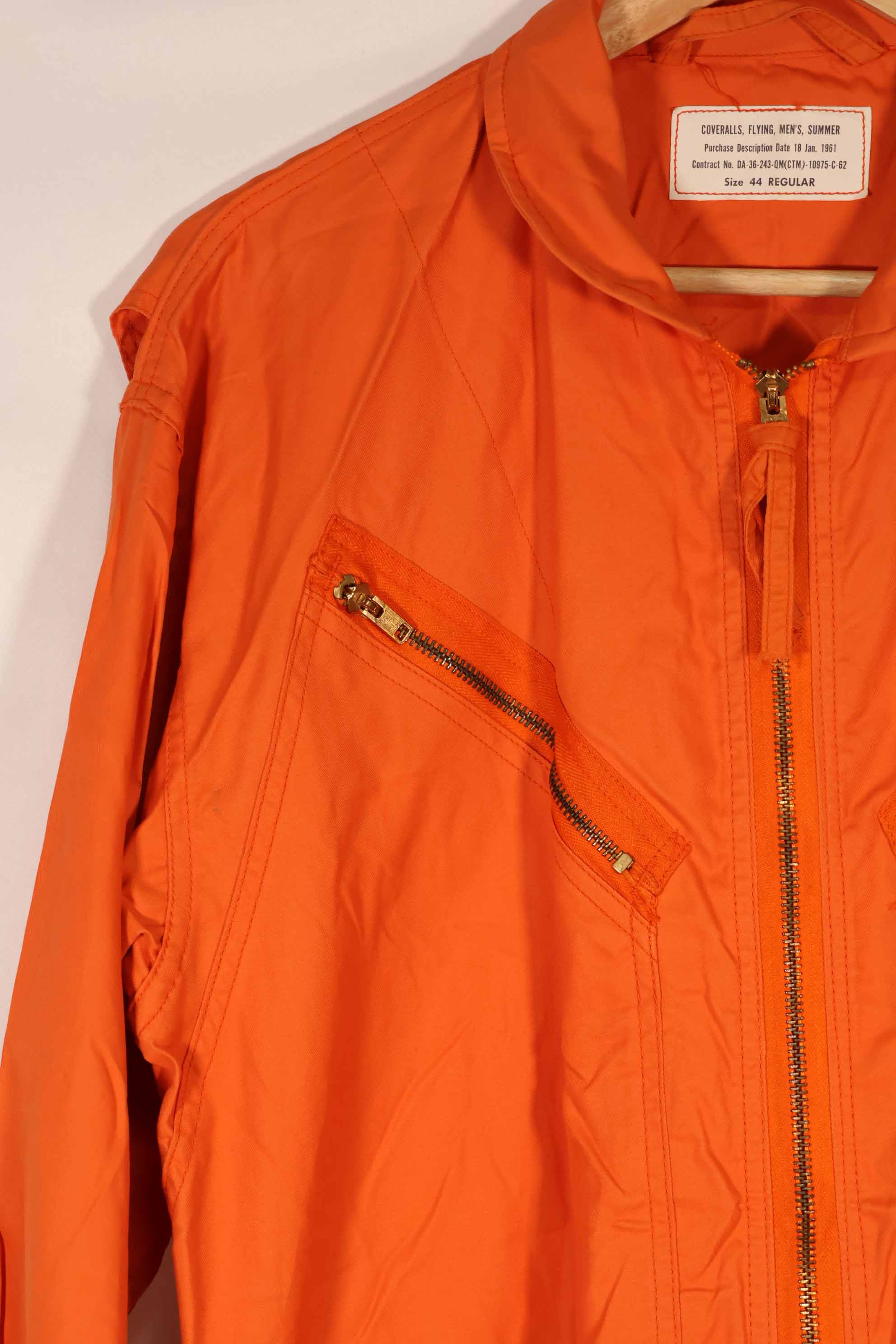 実物　1962年製　アメリカ空軍　USAF K2-B　未使用品　レスキューオレンジ色