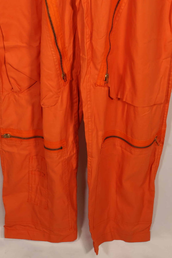 実物　1962年製　アメリカ空軍　USAF K2-B　未使用品　レスキューオレンジ色