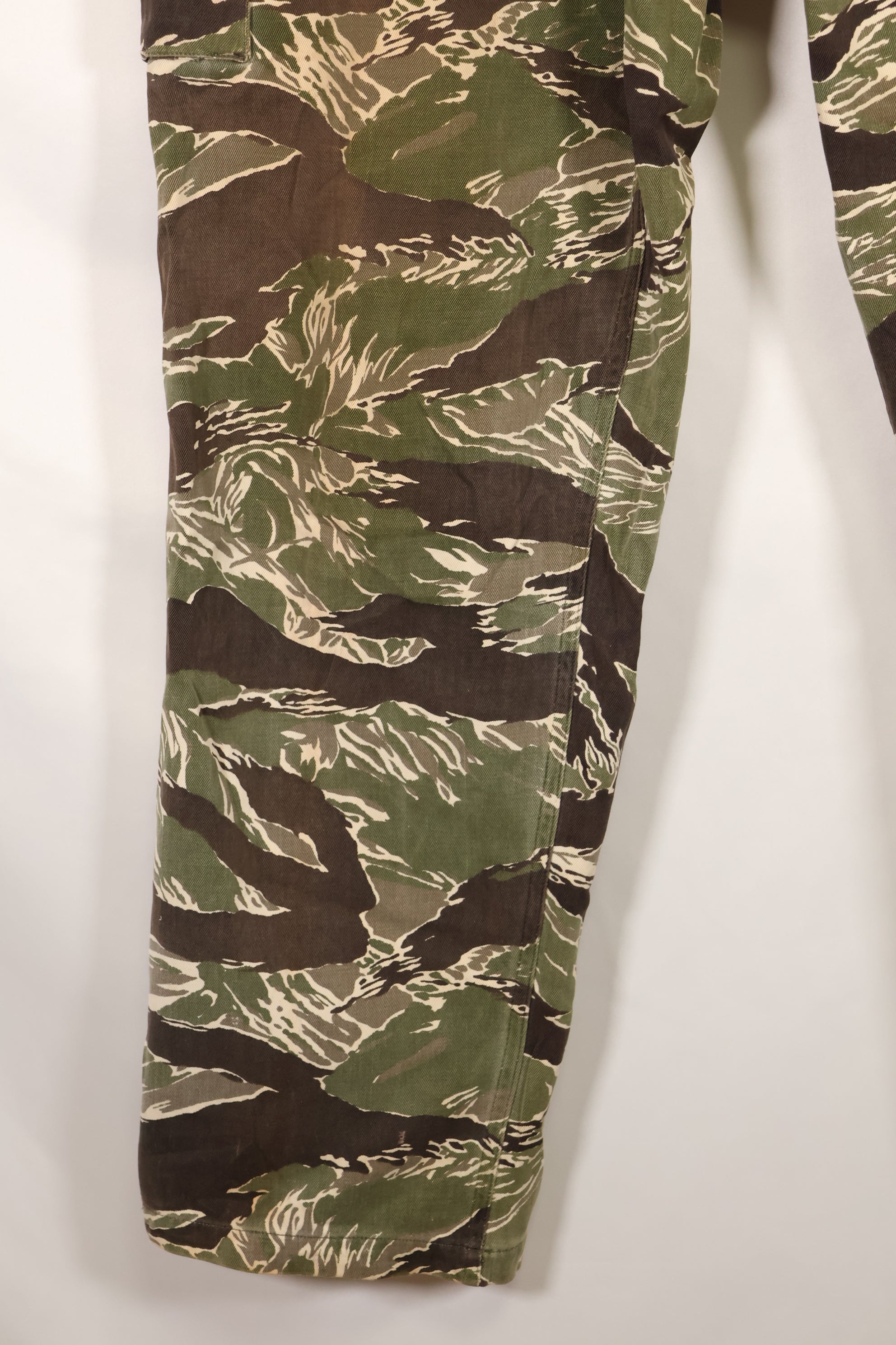 1960年代中頃　推定US-L〜XL　沖縄タイガー　タイガーストライプ　パンツ　HAMAジッパー　中古品