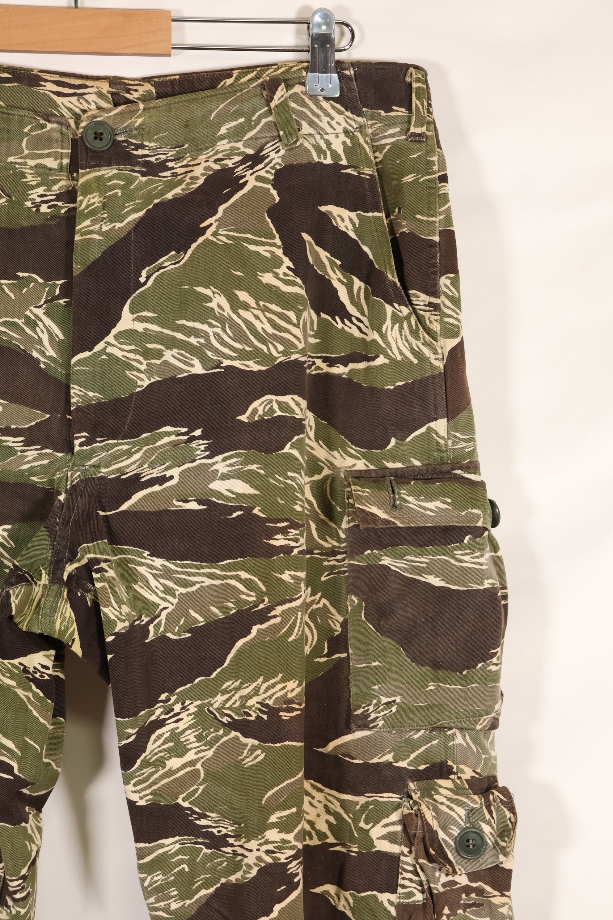 1960年代中頃　推定US-L〜XL　沖縄タイガー　タイガーストライプ　パンツ　HAMAジッパー　中古品