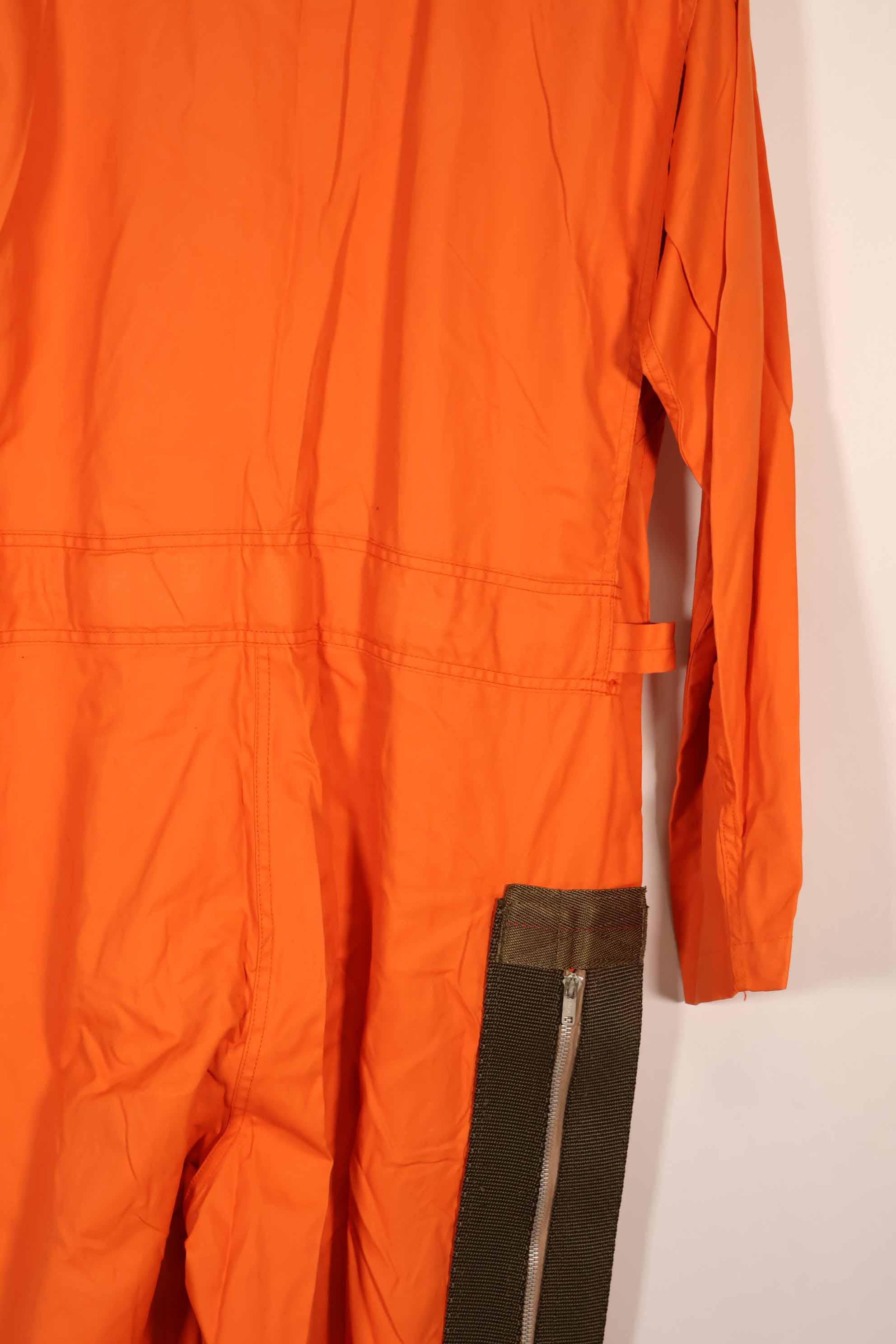 実物　1962年製　アメリカ空軍　USAF K2-B　未使用品　レスキューオレンジ色