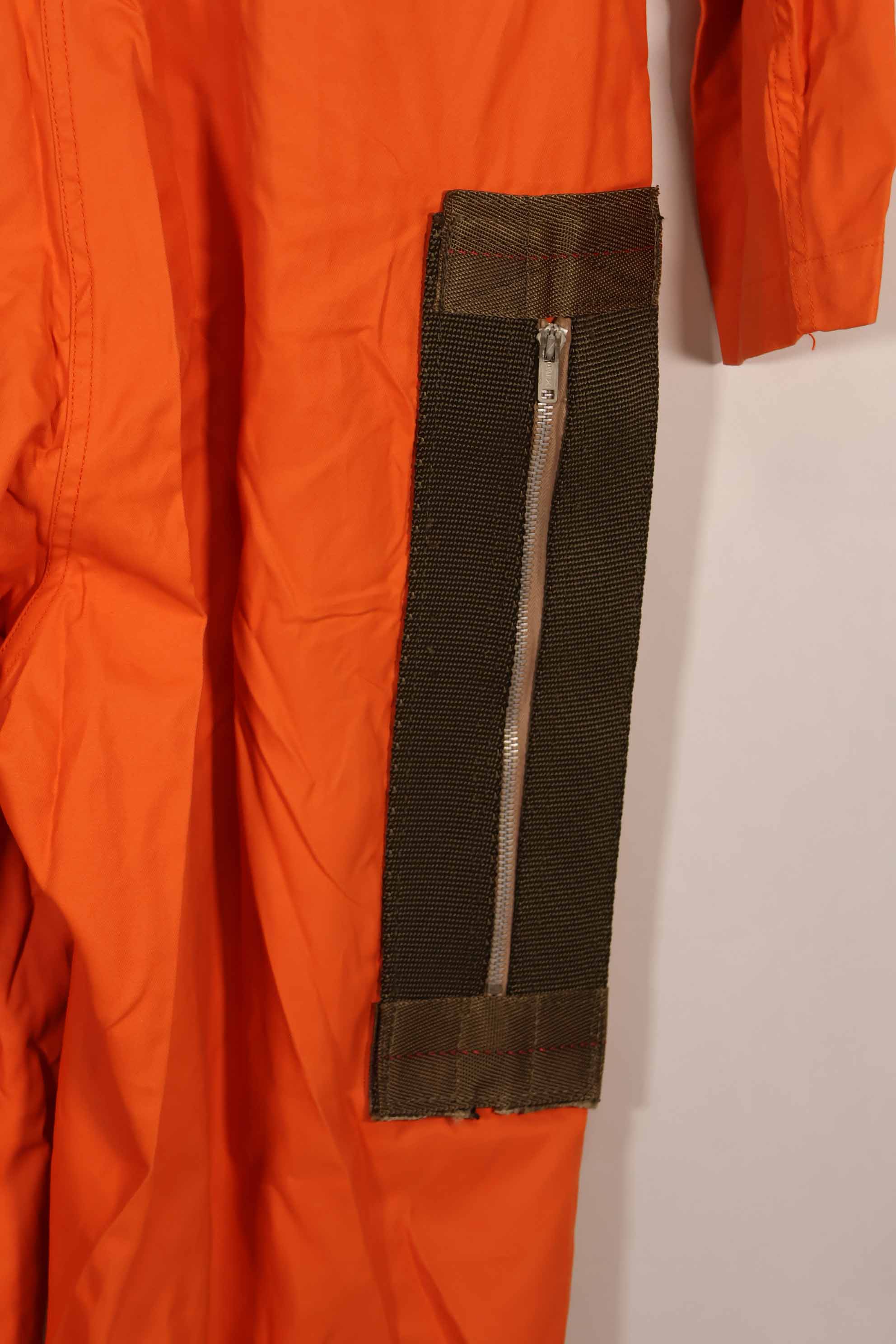 実物　1962年製　アメリカ空軍　USAF K2-B　未使用品　レスキューオレンジ色