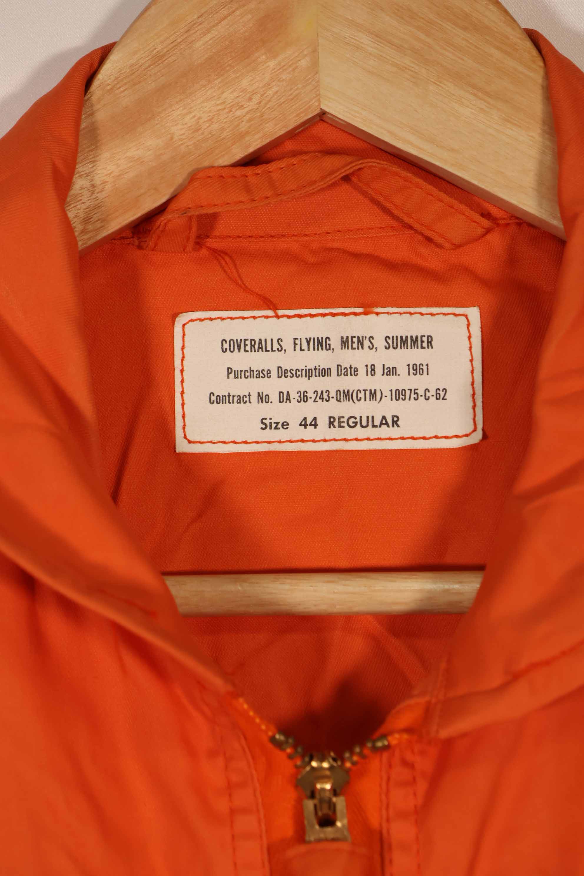 実物　1962年製　アメリカ空軍　USAF K2-B　未使用品　レスキューオレンジ色