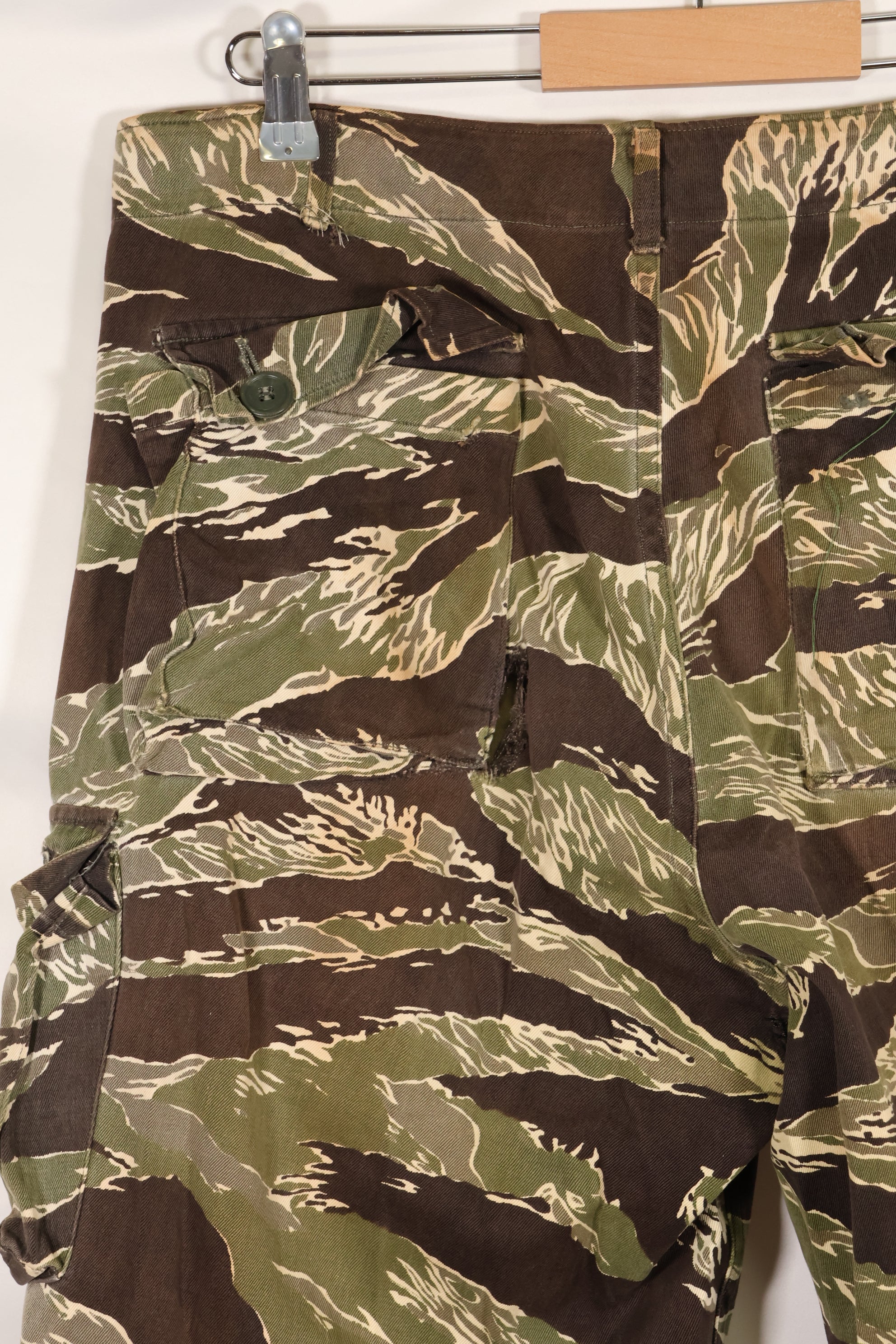 1960年代中頃　推定US-L〜XL　沖縄タイガー　タイガーストライプ　パンツ　HAMAジッパー　中古品