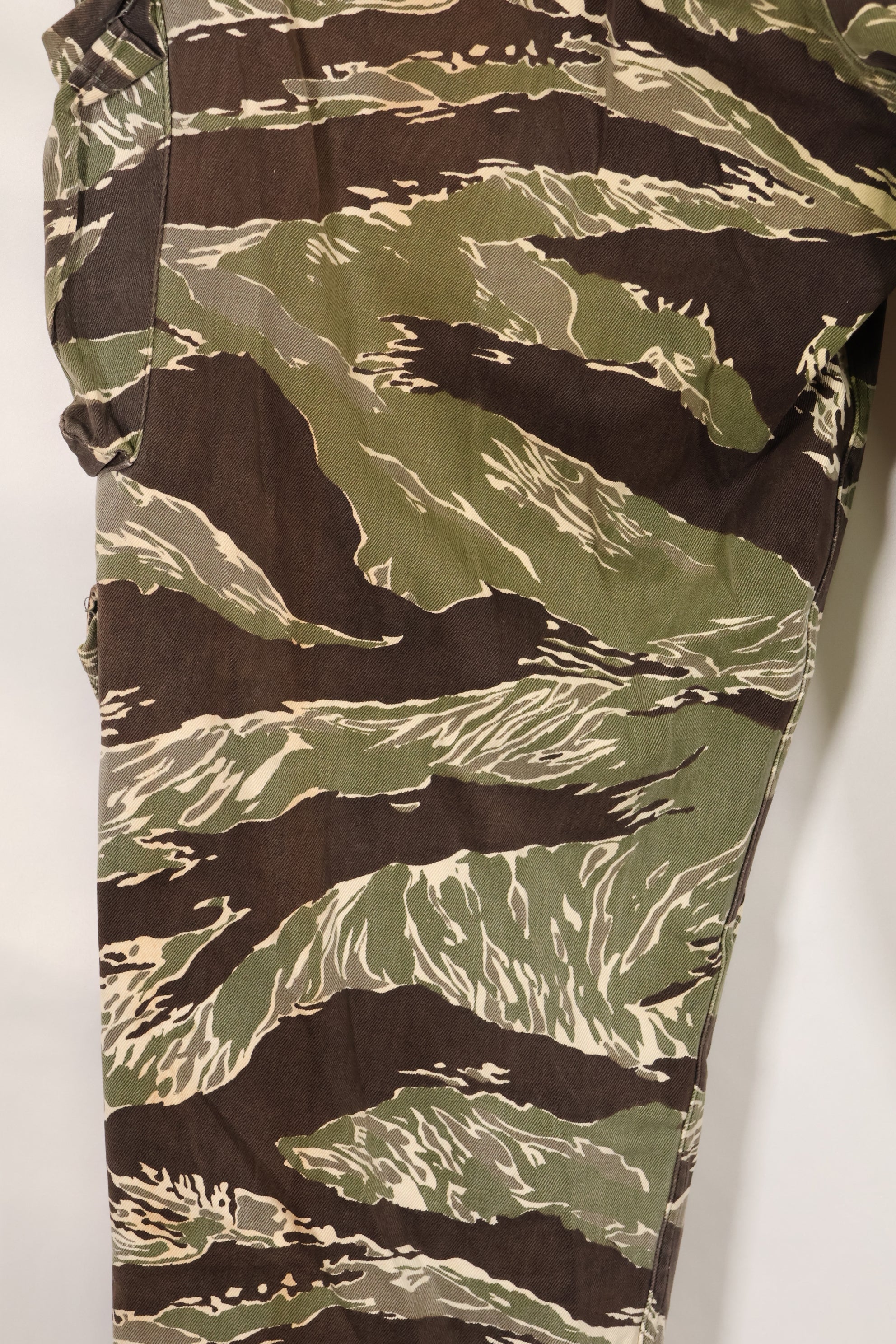 1960年代中頃　推定US-L〜XL　沖縄タイガー　タイガーストライプ　パンツ　HAMAジッパー　中古品