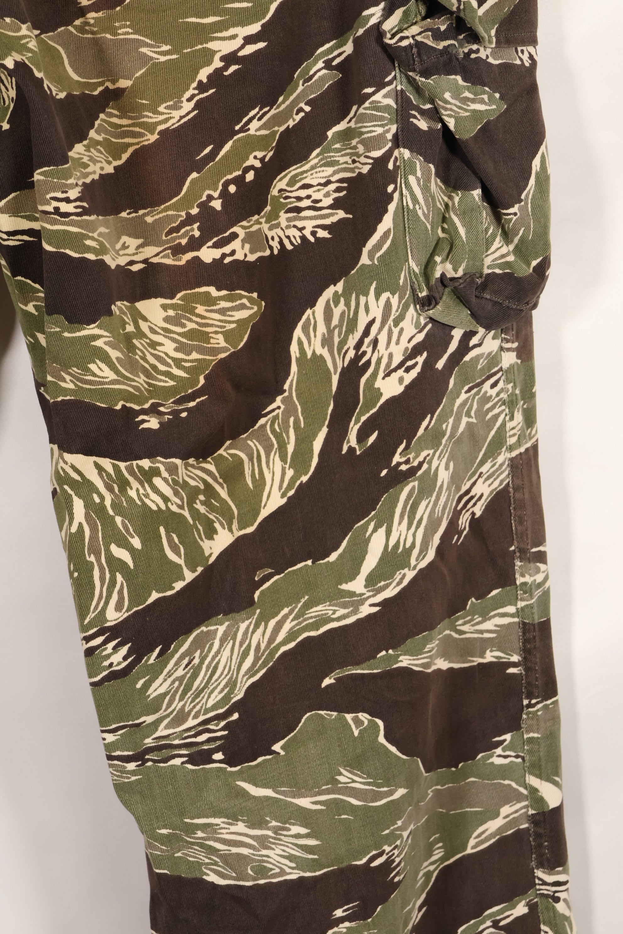 1960年代中頃　推定US-L〜XL　沖縄タイガー　タイガーストライプ　パンツ　HAMAジッパー　中古品