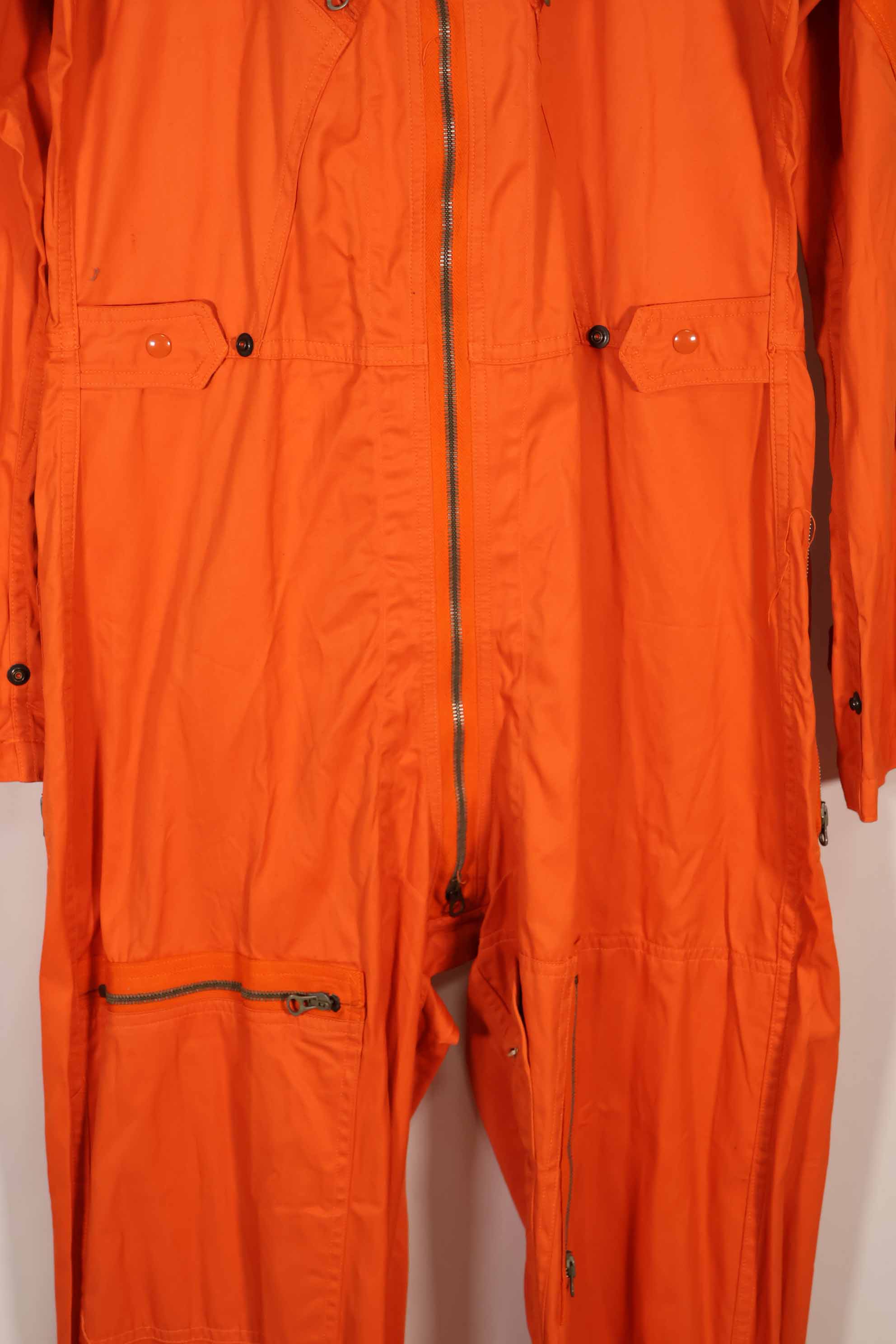 実物　1964年製　アメリカ空軍　USAF K2-B　未使用品　レスキューオレンジ色