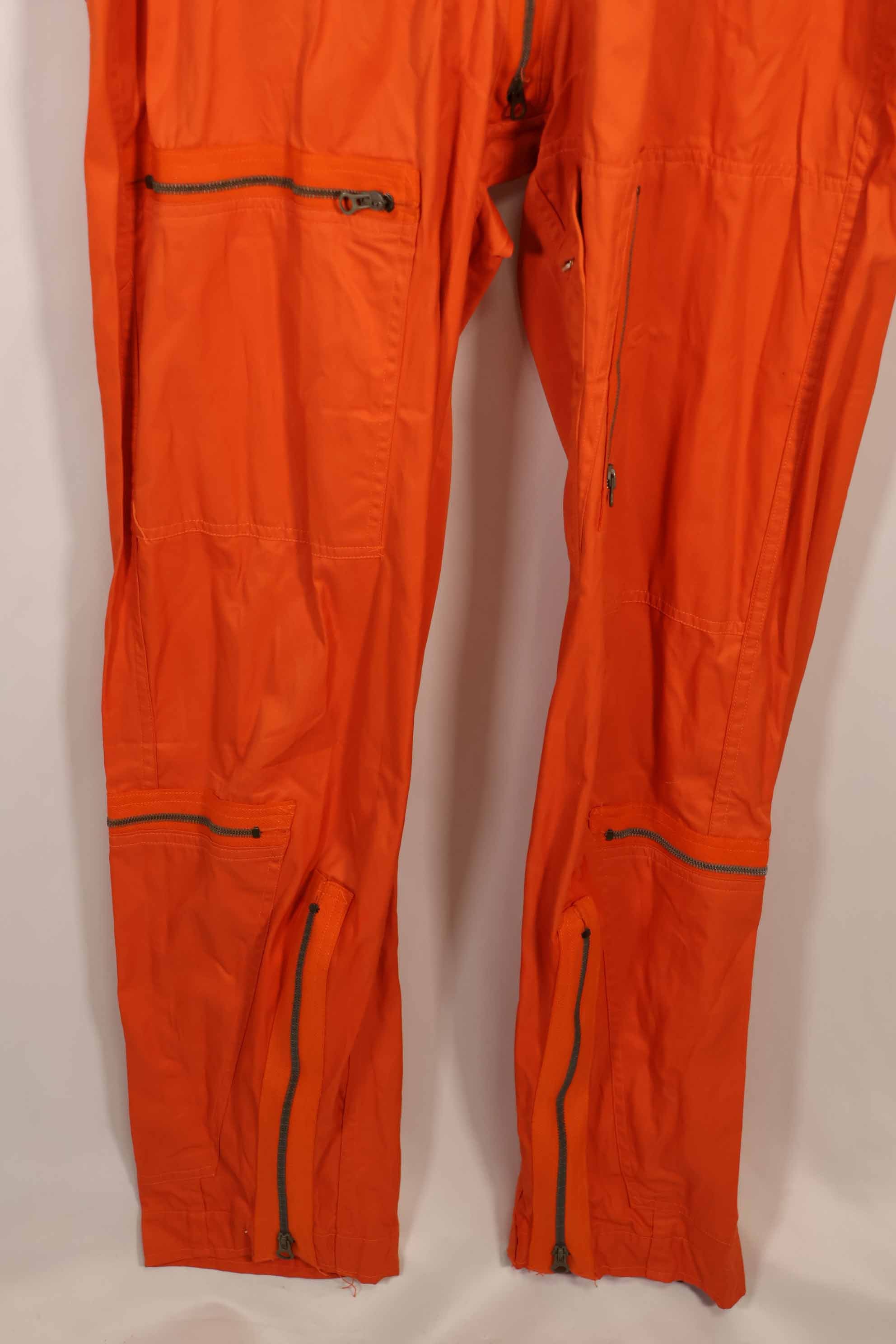 実物　1964年製　アメリカ空軍　USAF K2-B　未使用品　レスキューオレンジ色