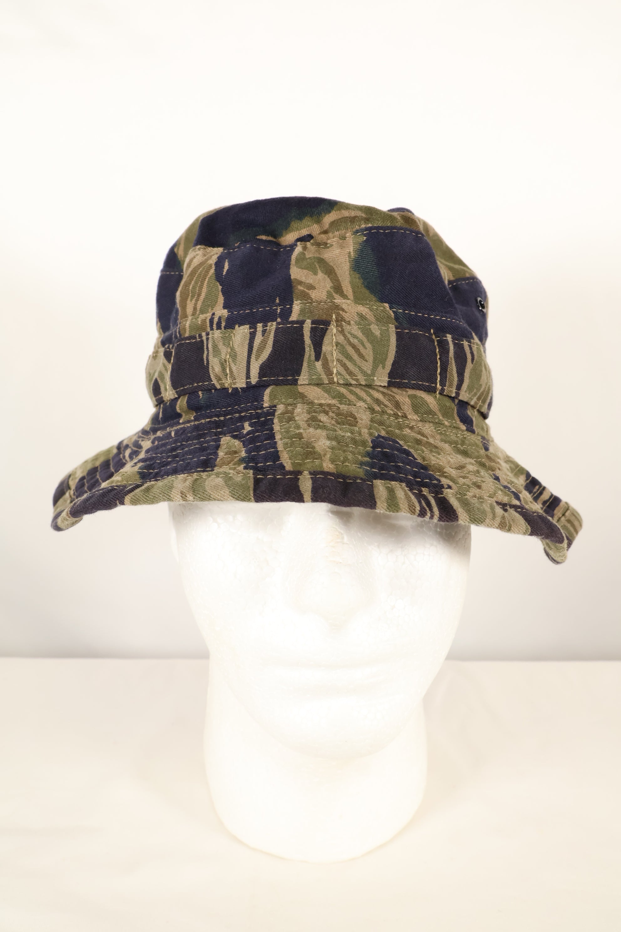 大阪 MASH製　A-S　シルバータイガーストライプ　CISOカット ブーニーハット　中古品