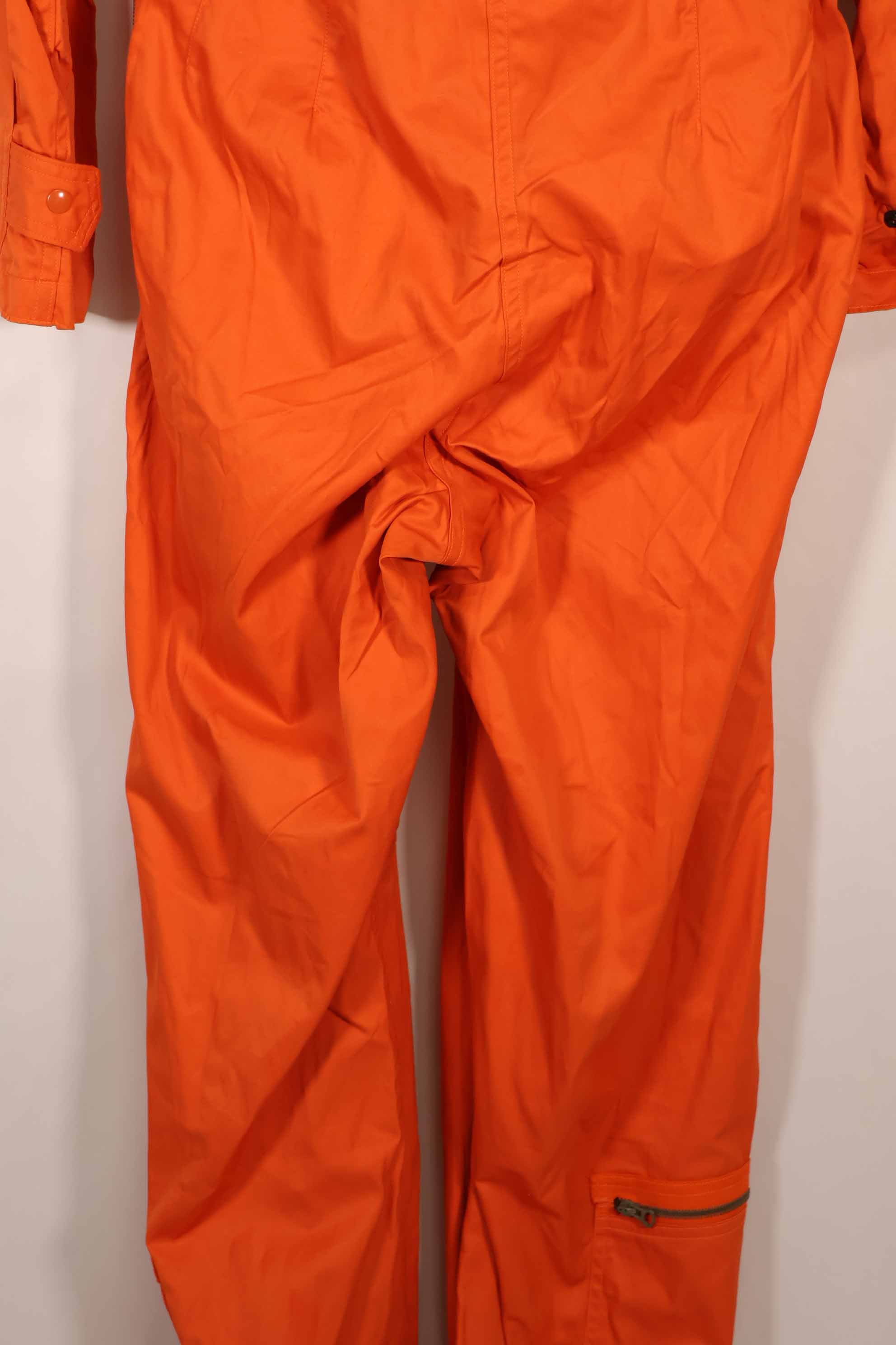 実物　1964年製　アメリカ空軍　USAF K2-B　未使用品　レスキューオレンジ色