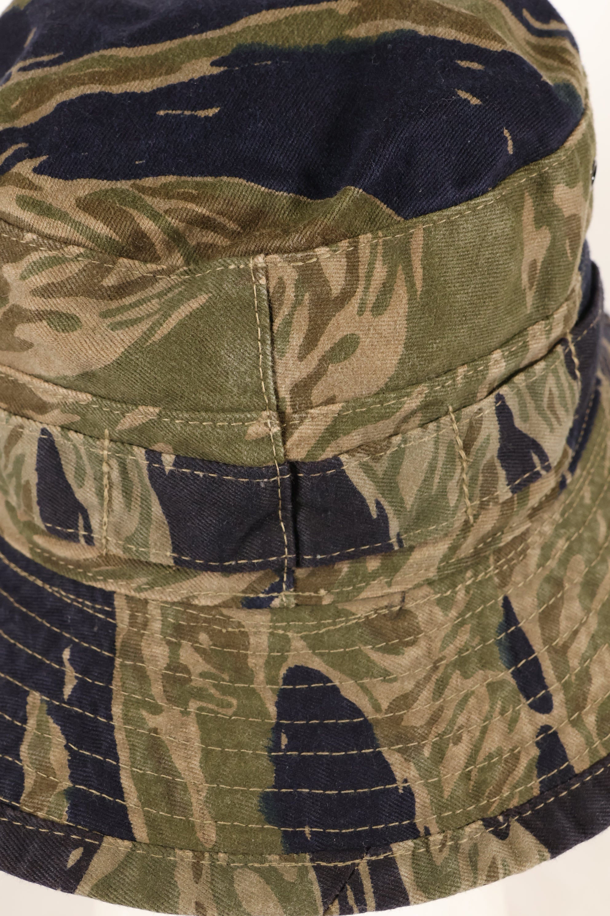 大阪 MASH製　A-S　シルバータイガーストライプ　CISOカット ブーニーハット　中古品