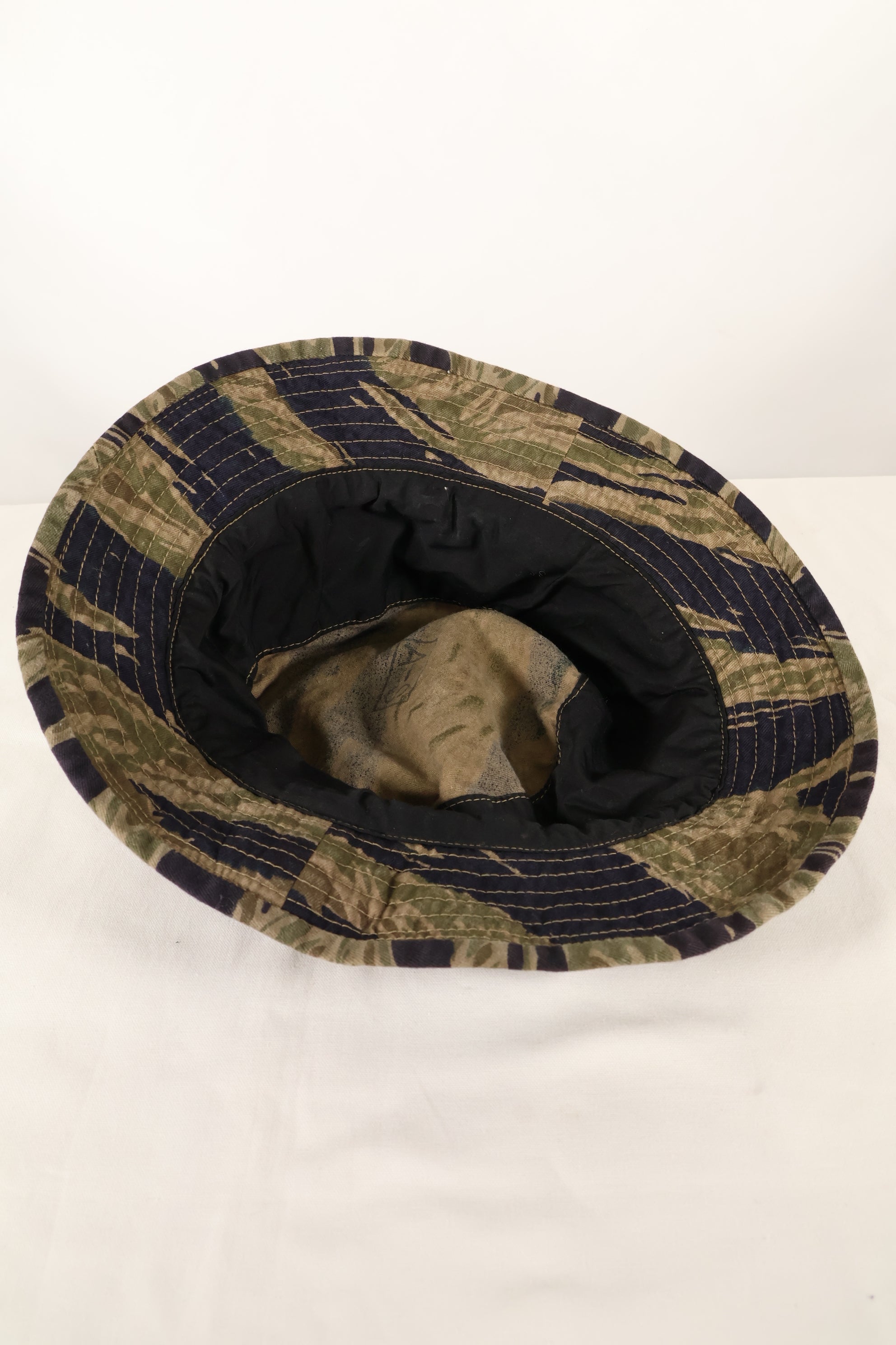 大阪 MASH製　A-S　シルバータイガーストライプ　CISOカット ブーニーハット　中古品