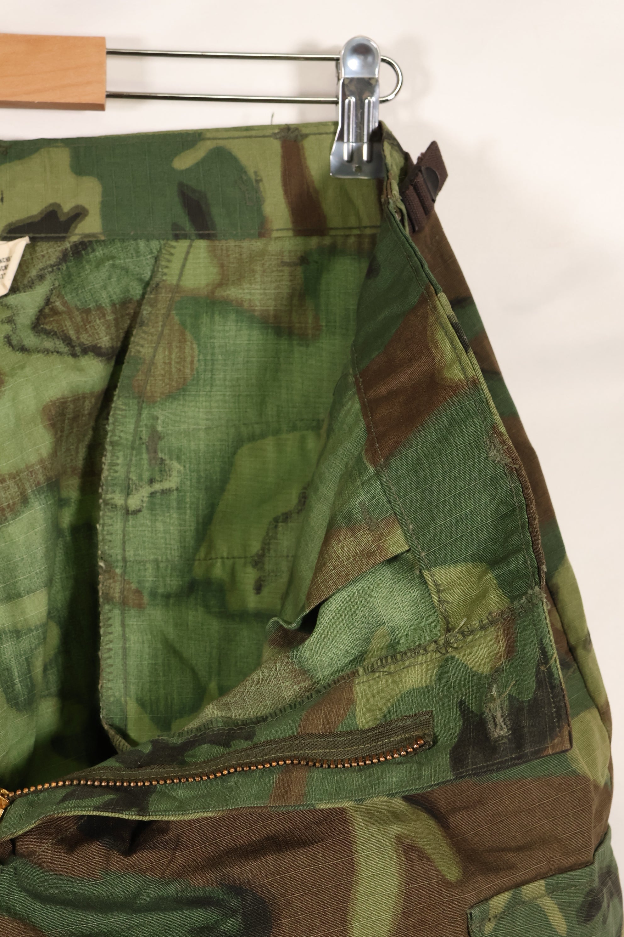 1969年契約　デッドストック　M-S　ERDL グリーンリーフ迷彩　ジャングルファティーグ パンツ