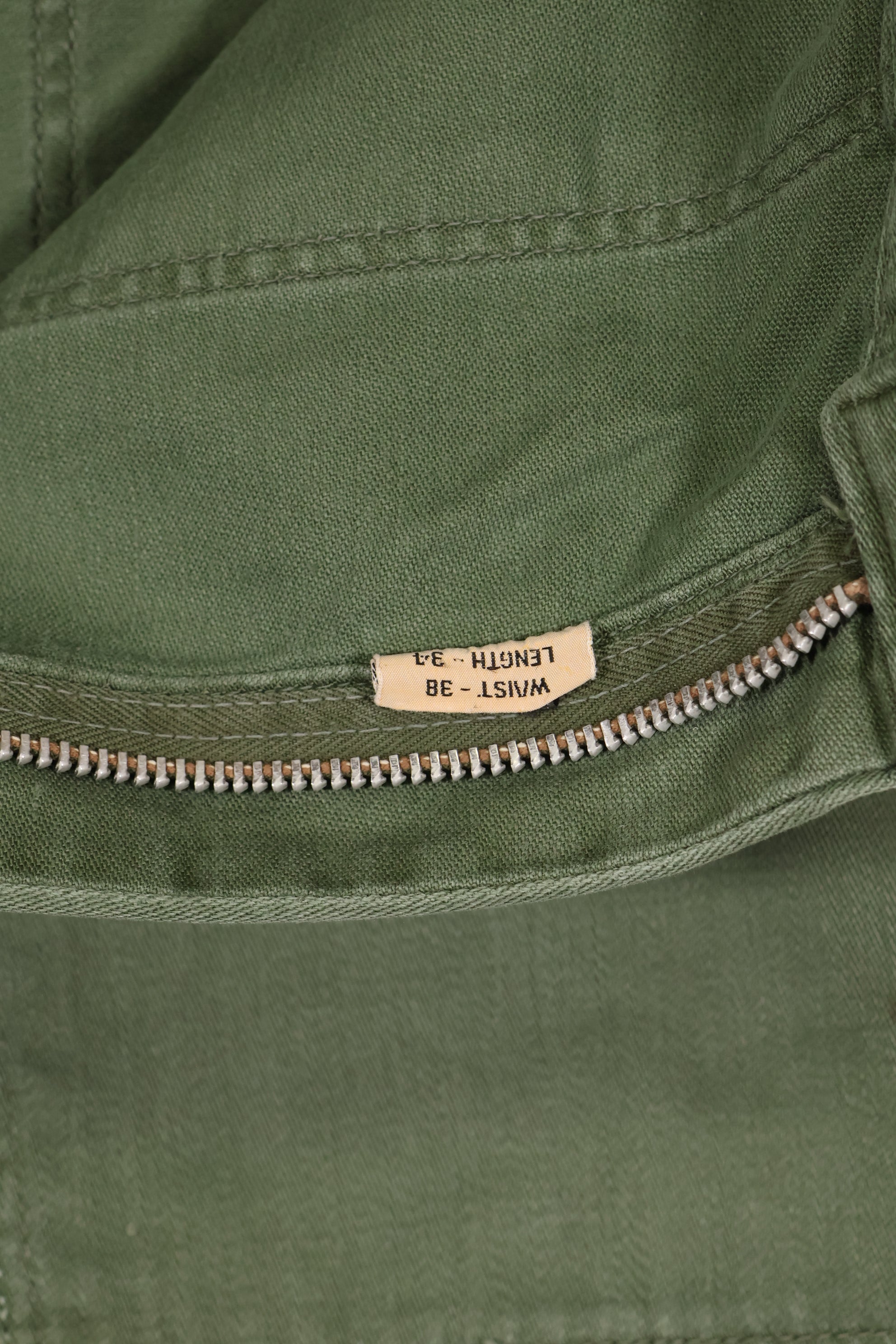 1960年 個人調達品 M〜L アメリカ軍　OG-107 ユーティリティパンツ　ベイカーパンツ　中古品